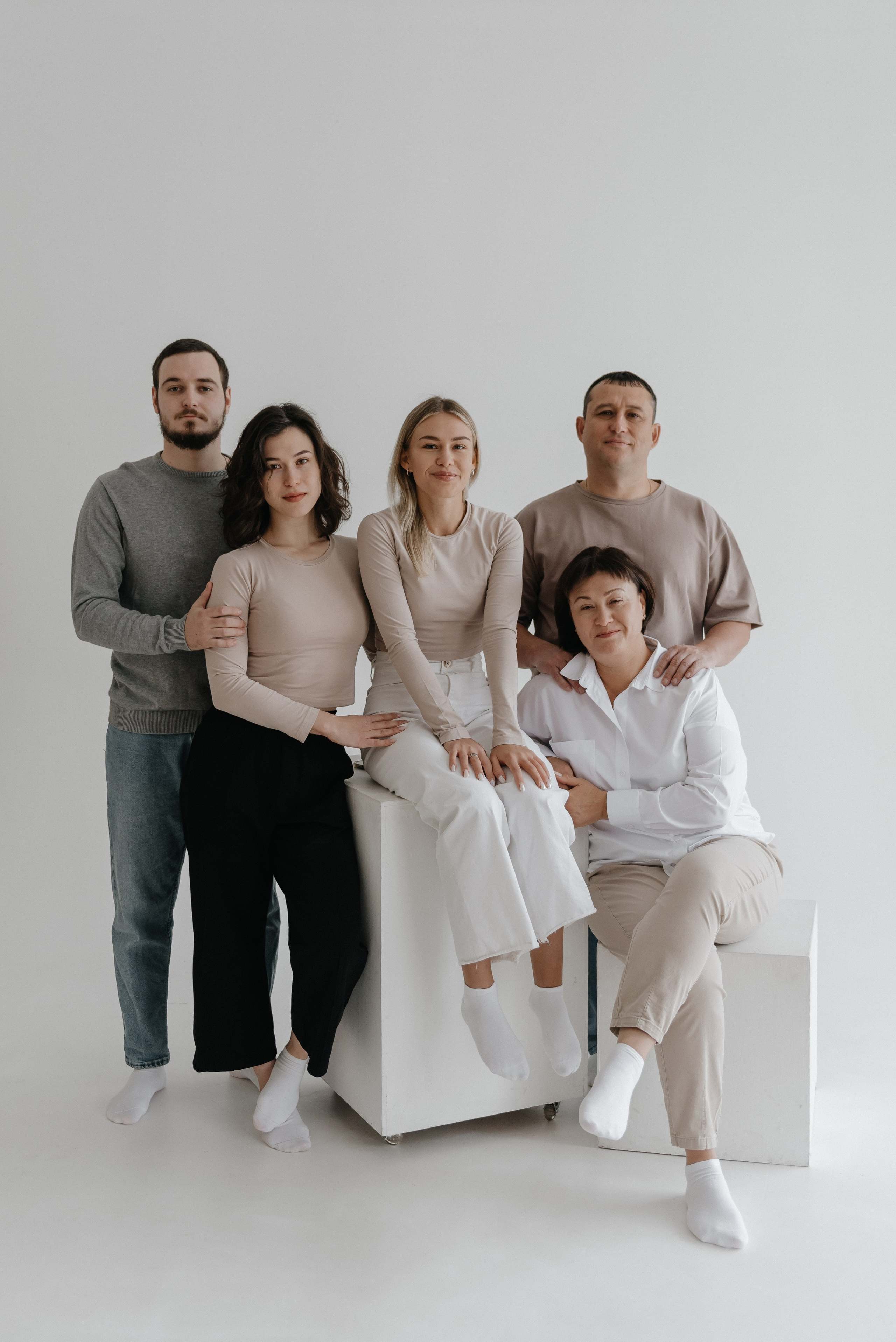 В студии большой семьёй