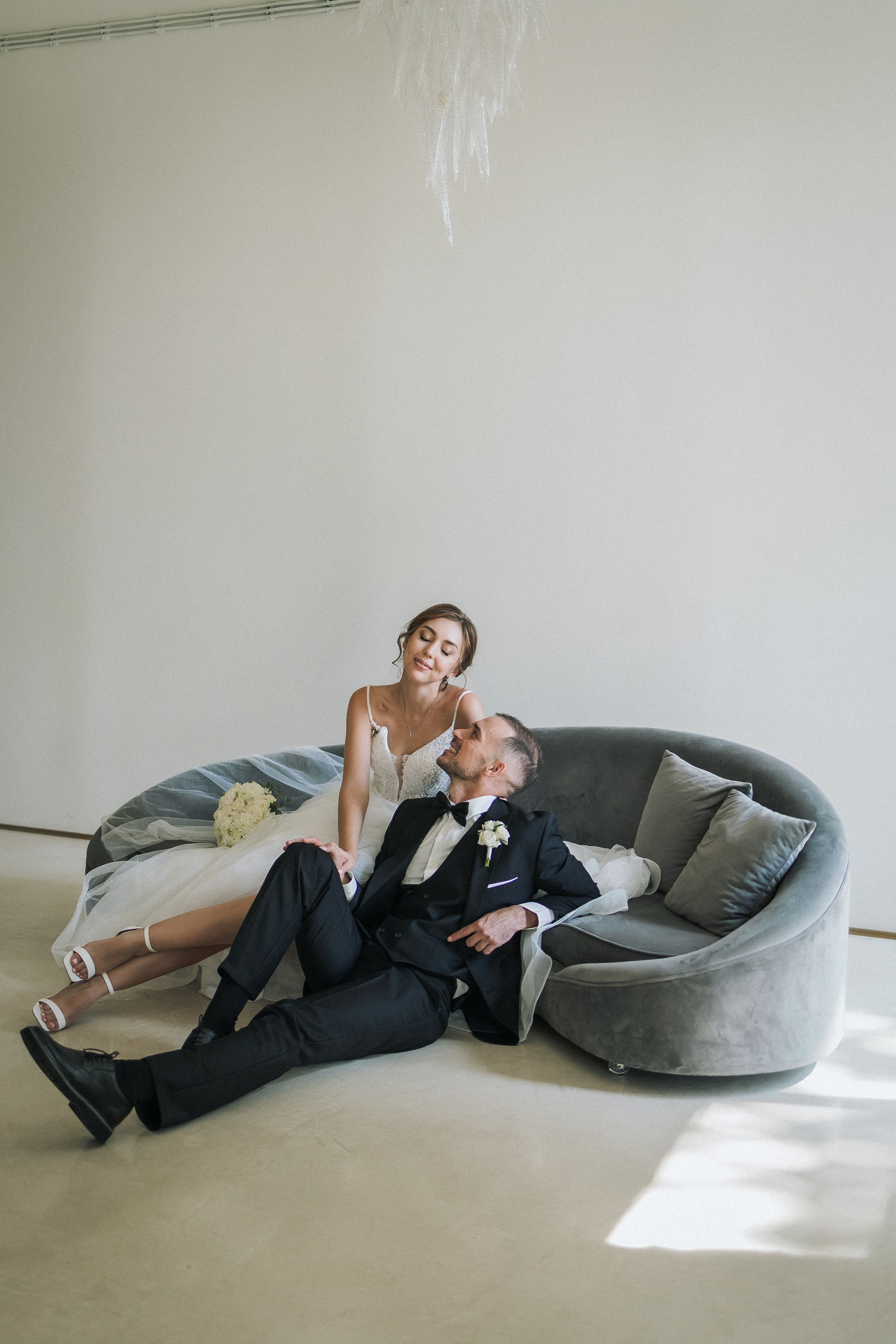 Свадебная прогулка Екатерины и Евгения. Свадебная фотография. Арина Рубах