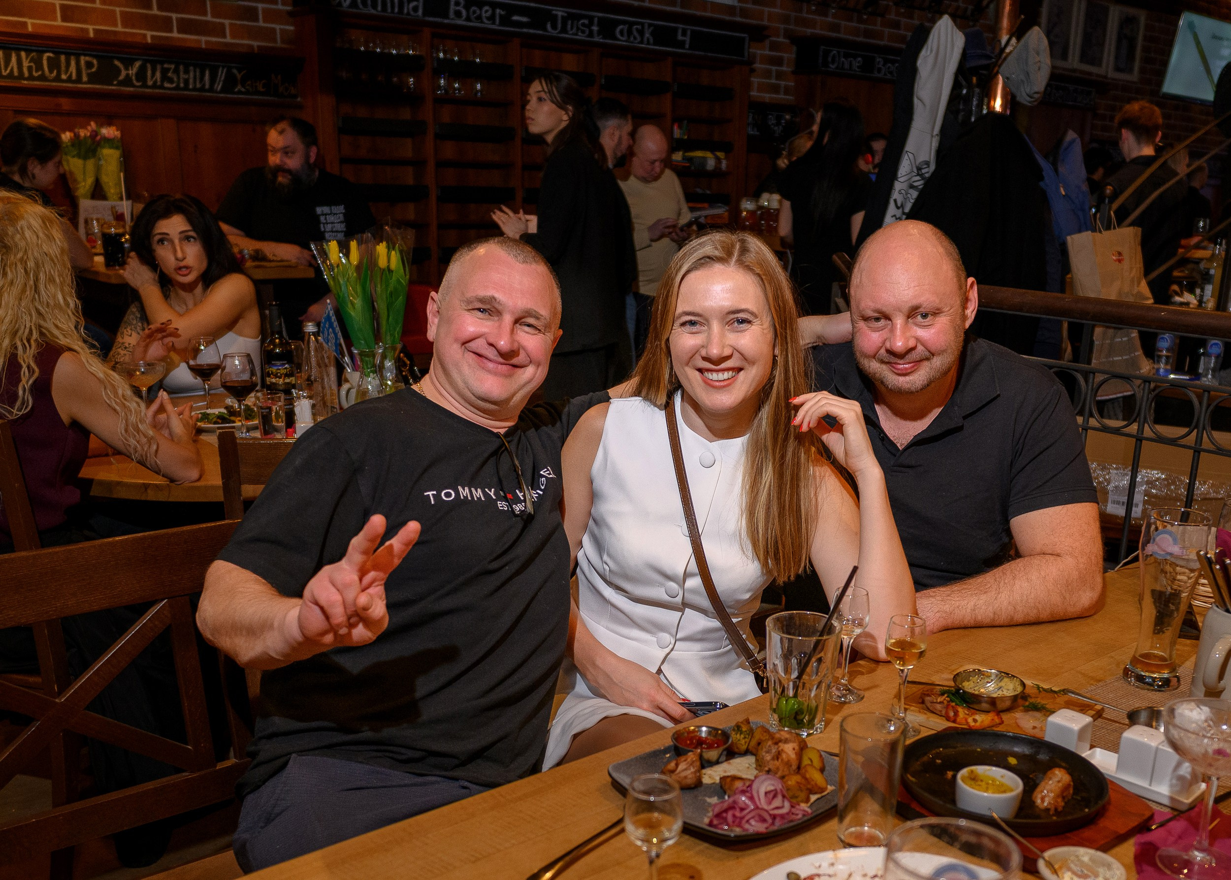 8Марта_МаксБрой. Фотограф Александр Данилов