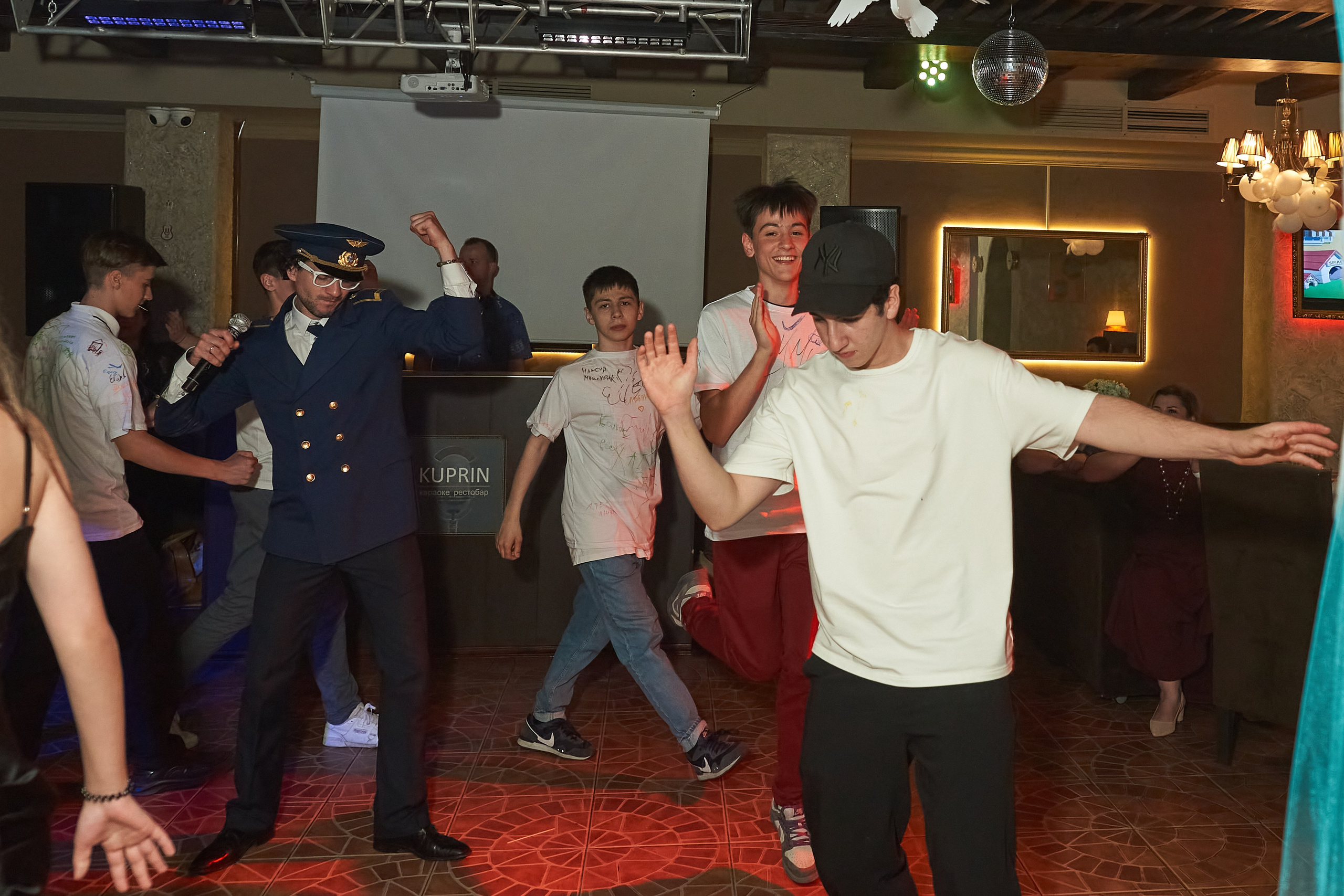 9 класс. Выпускной. Фотограф Владимир Артамонов