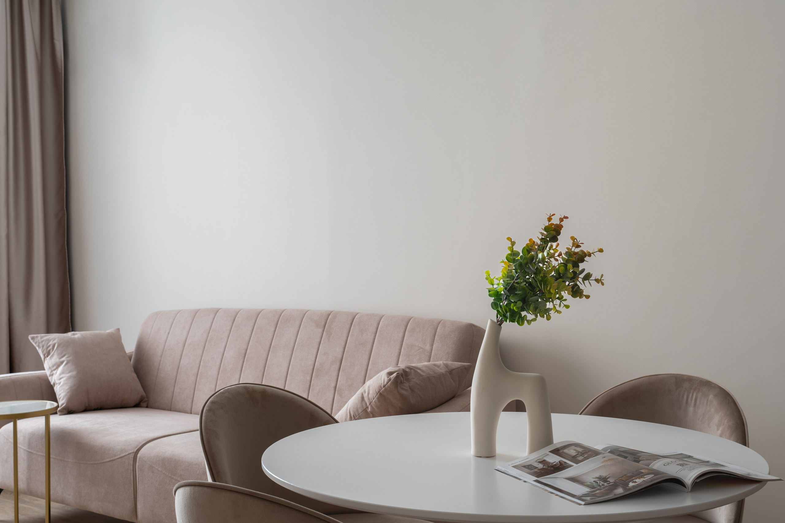 Интерьерный фотограф и ретушер в Красноярске Денис Антропов