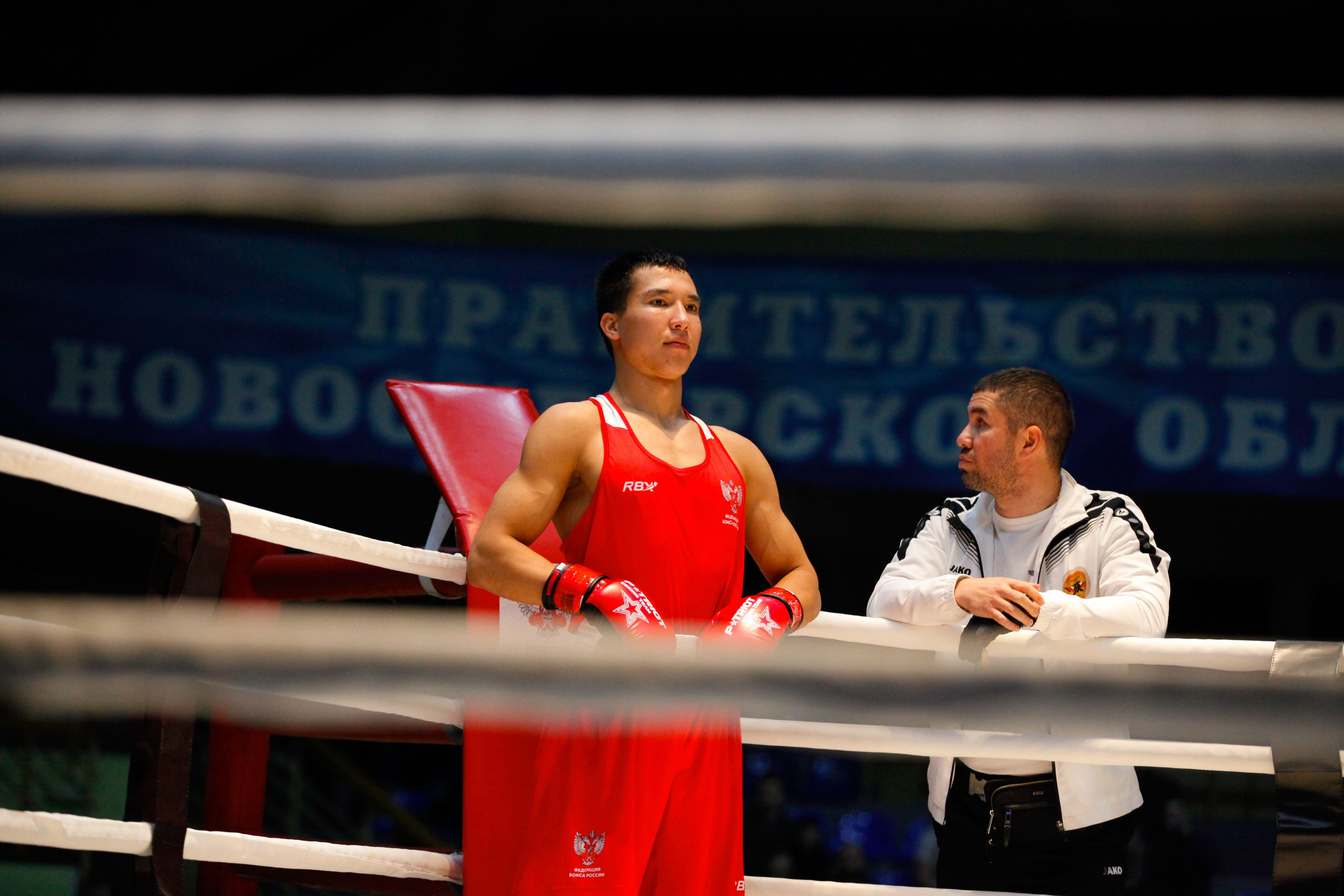 БОКС. Фото. Спортивный фотограф, трансляция, звук и свет в Новосибирске