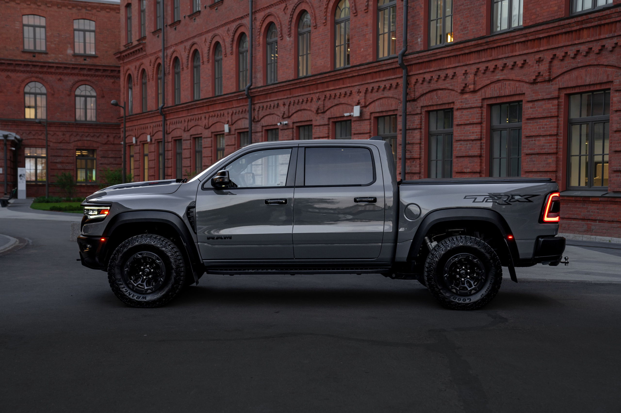 Фото для продажи авто. Фотограф в Санкт-Петербурге Мария Александрова