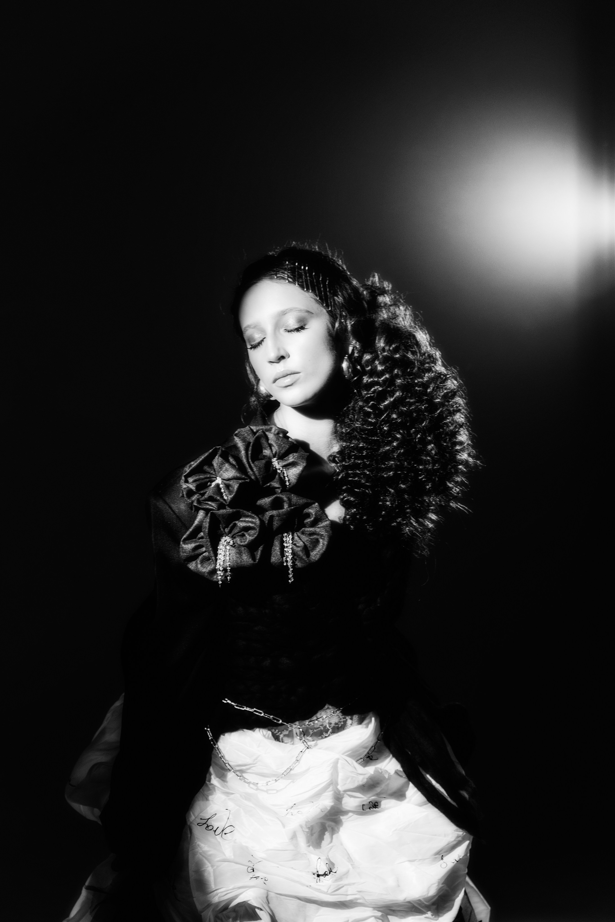 Женские портреты. Айсылу Счастливая — Фотограф | Ретушёр | Нейрокреатор