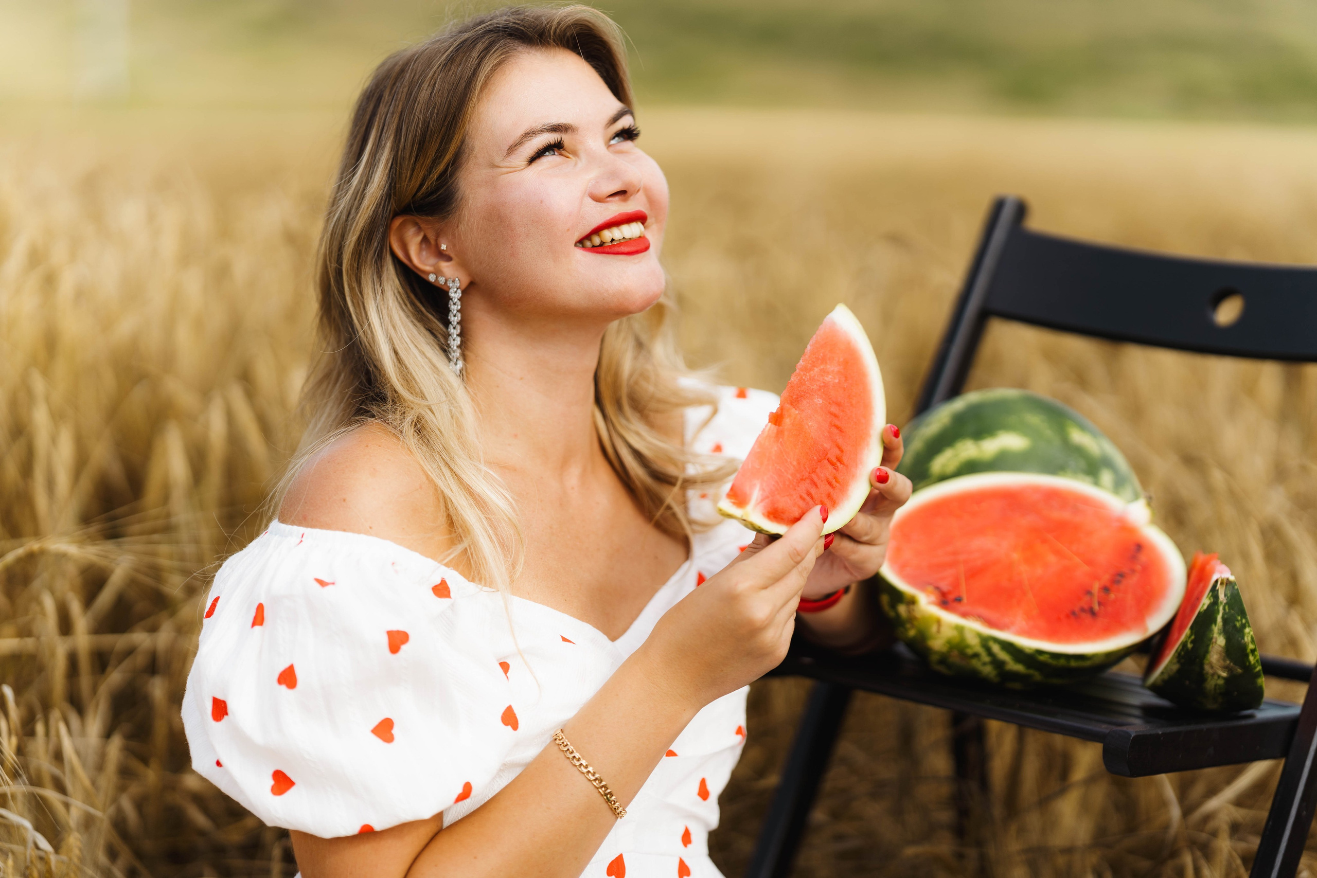 Елена, Сергиев Посад, пшеничное поле. Наталья Дукалова фотограф Щелково Королев Пушкино Москва Балашиха