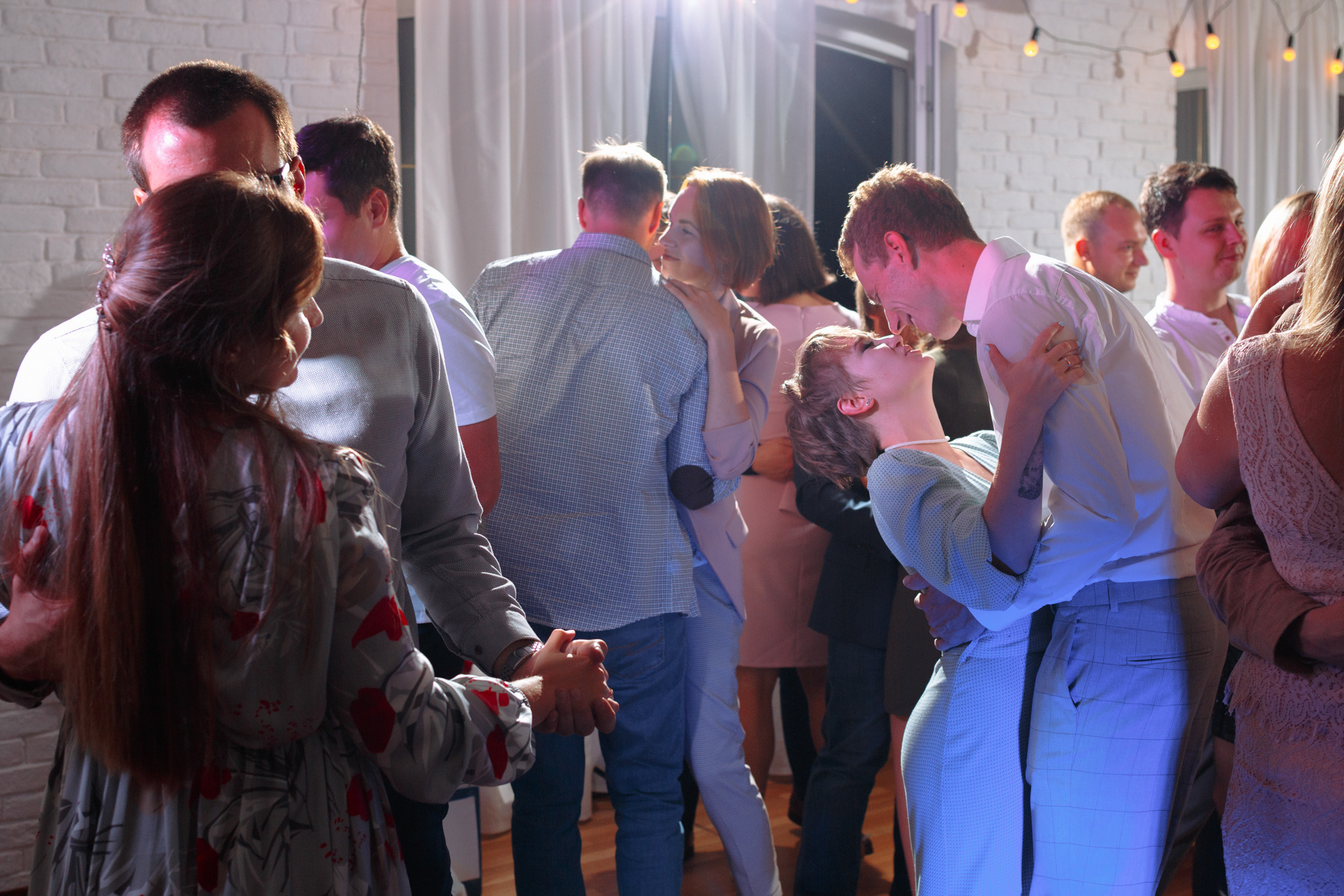 Веселый банкет в коттедже. Арина & Коля. Фотограф Чугунов Александр