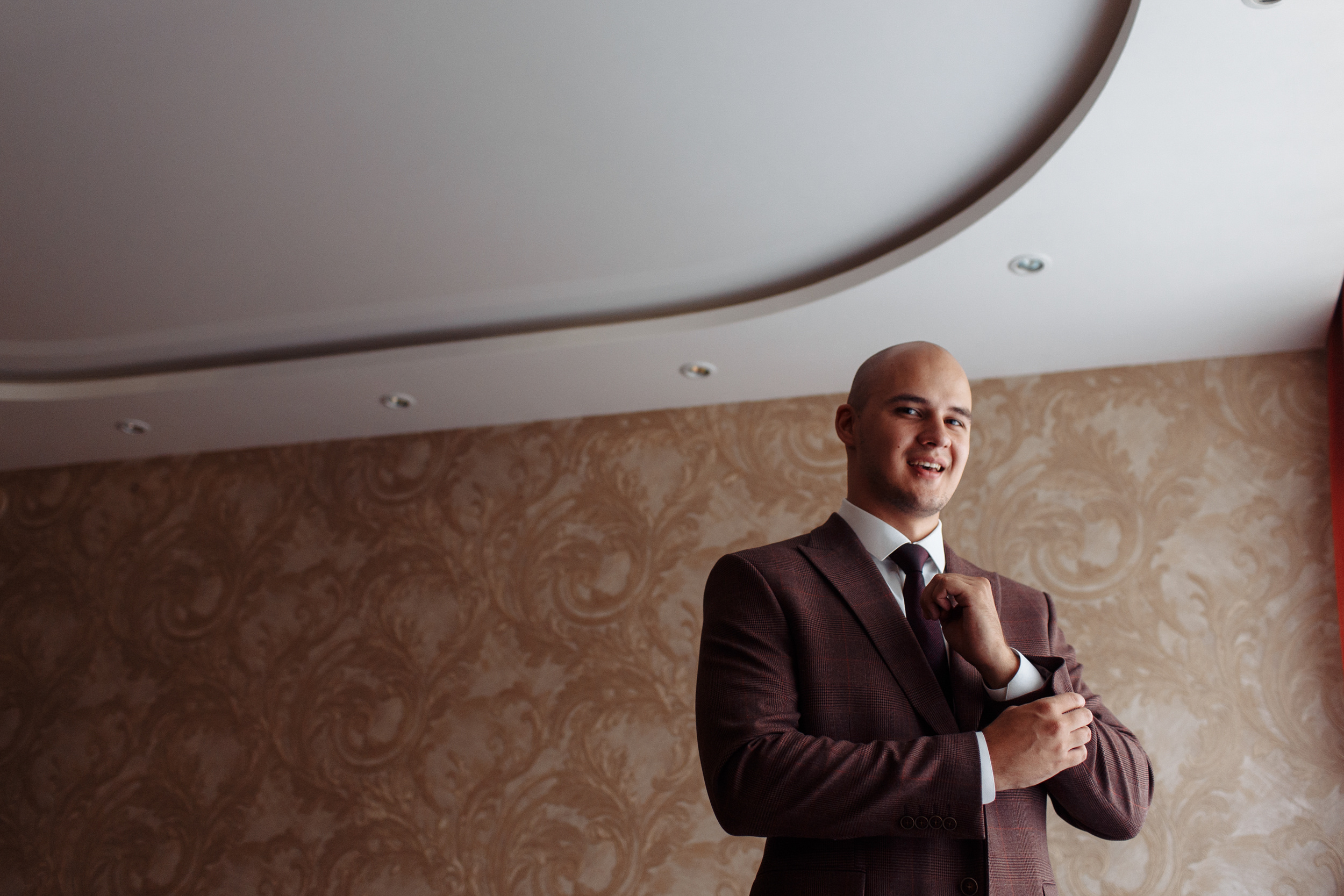 Сборы с друзьями и прогулка в кофейне. Миша & Маша. Фотограф Чугунов Александр