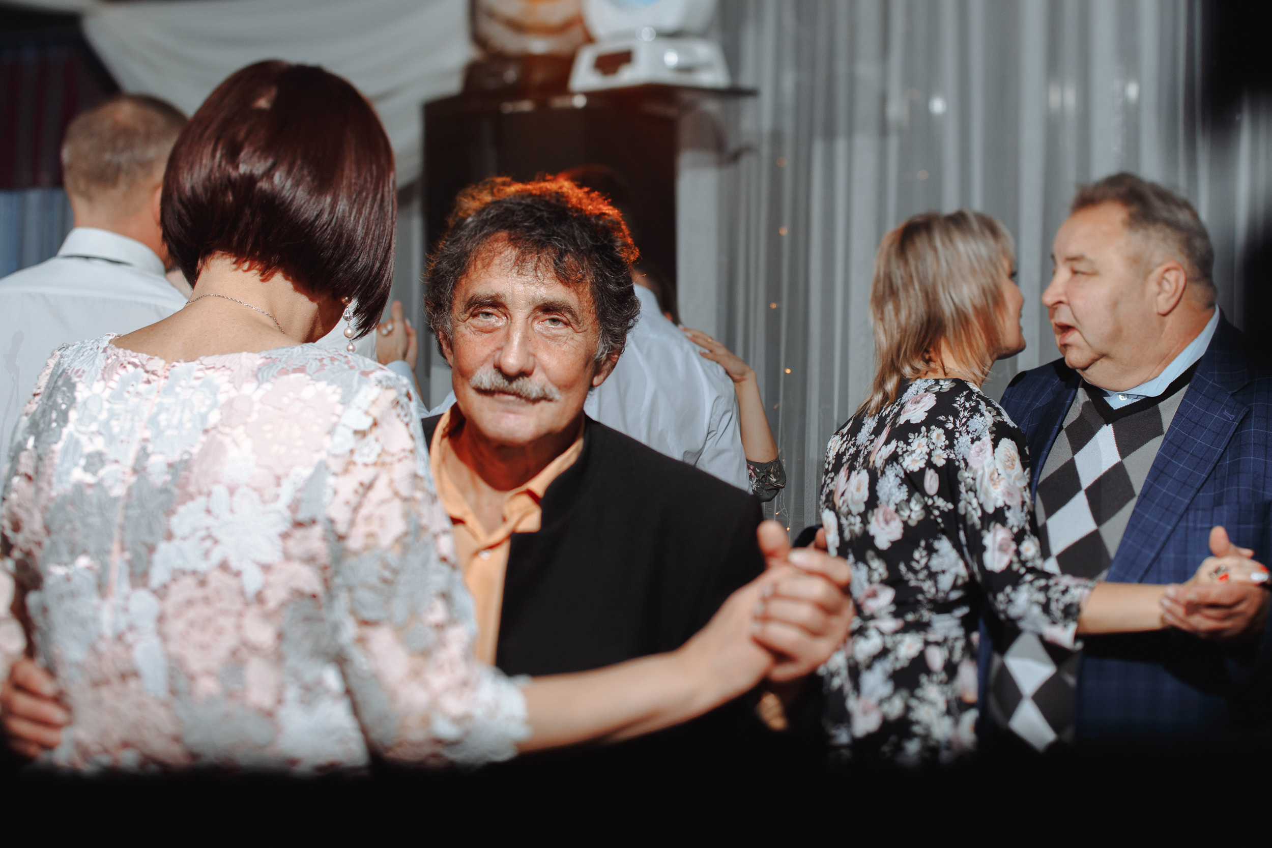 Небольшая прогулка и шумный банкет! Даша & Дмитрий. Фотограф Чугунов Александр