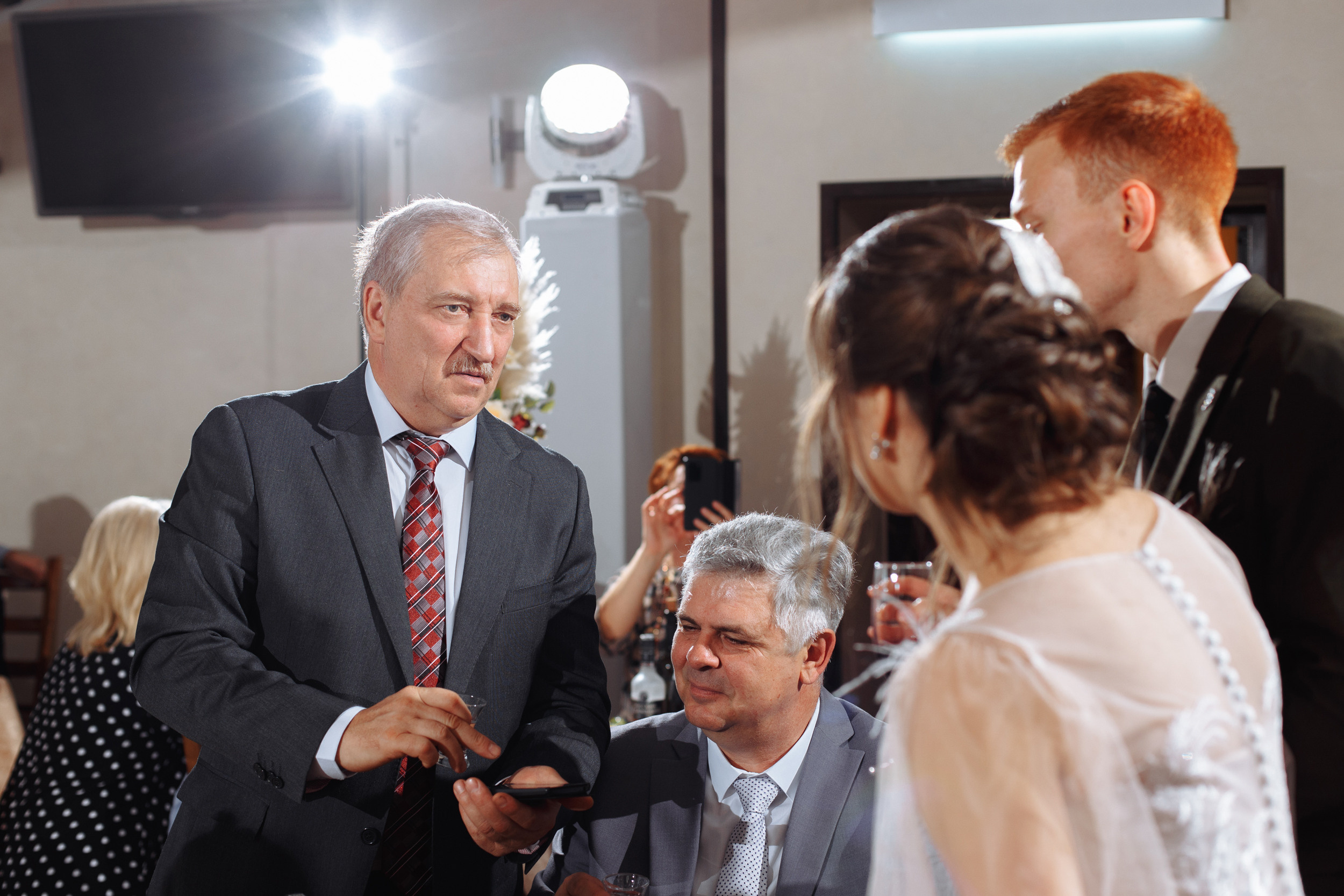 Небольшая прогулка и шумный банкет! Даша & Дмитрий. Фотограф Чугунов Александр