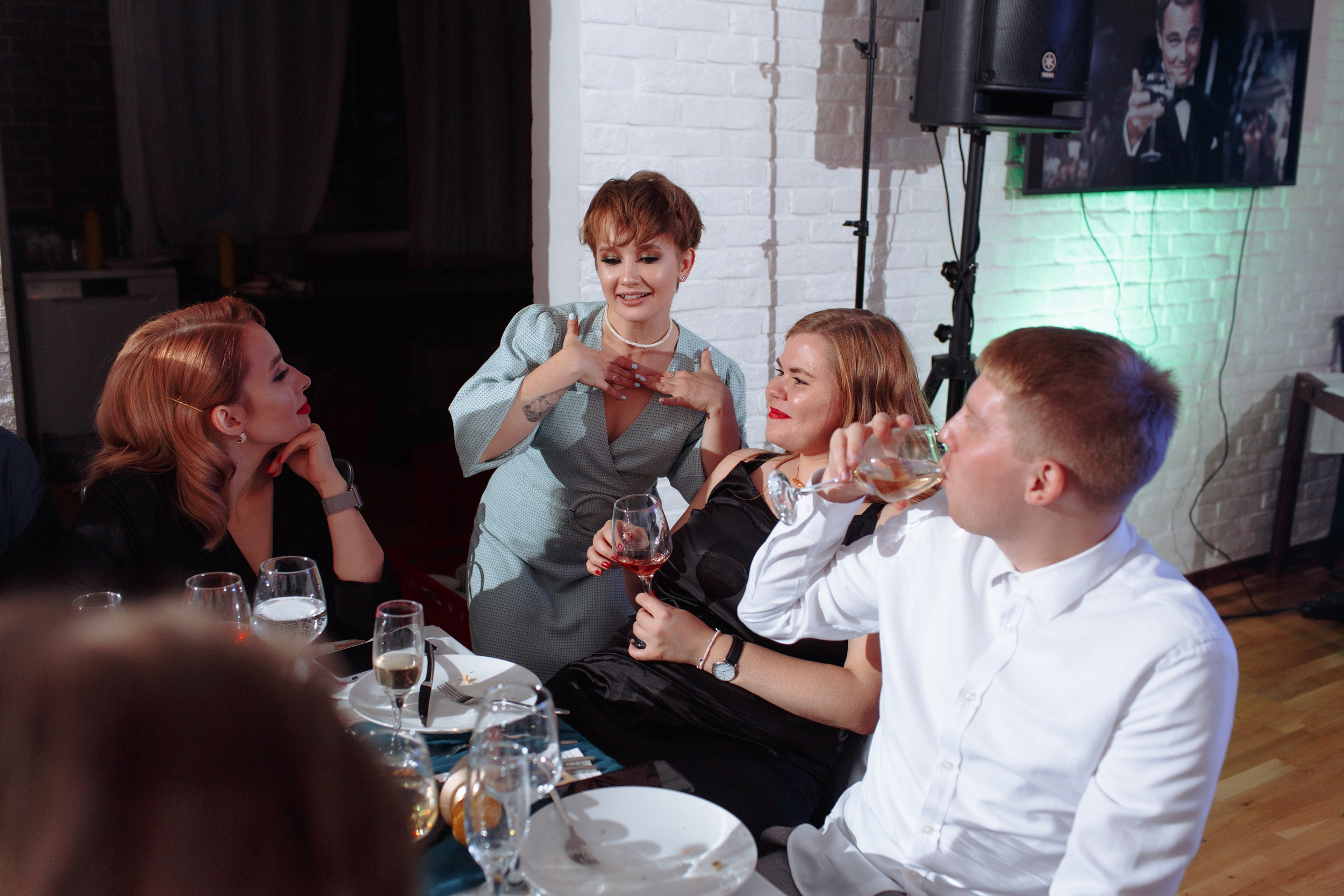 Веселый банкет в коттедже. Арина & Коля. Фотограф Чугунов Александр