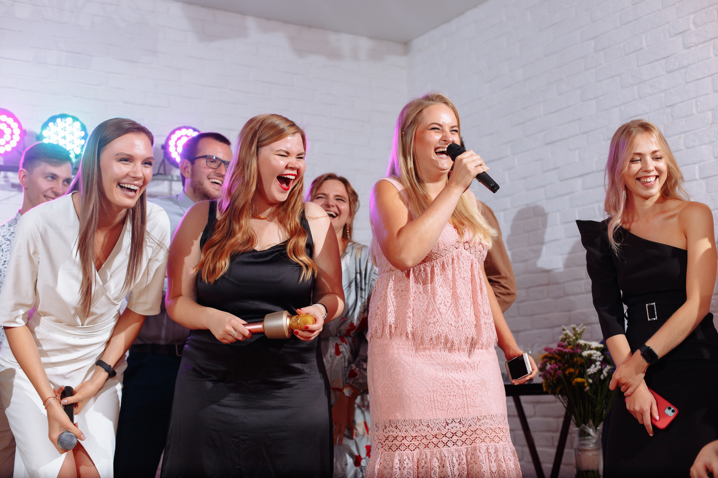 Веселый банкет в коттедже. Арина & Коля. Фотограф Чугунов Александр