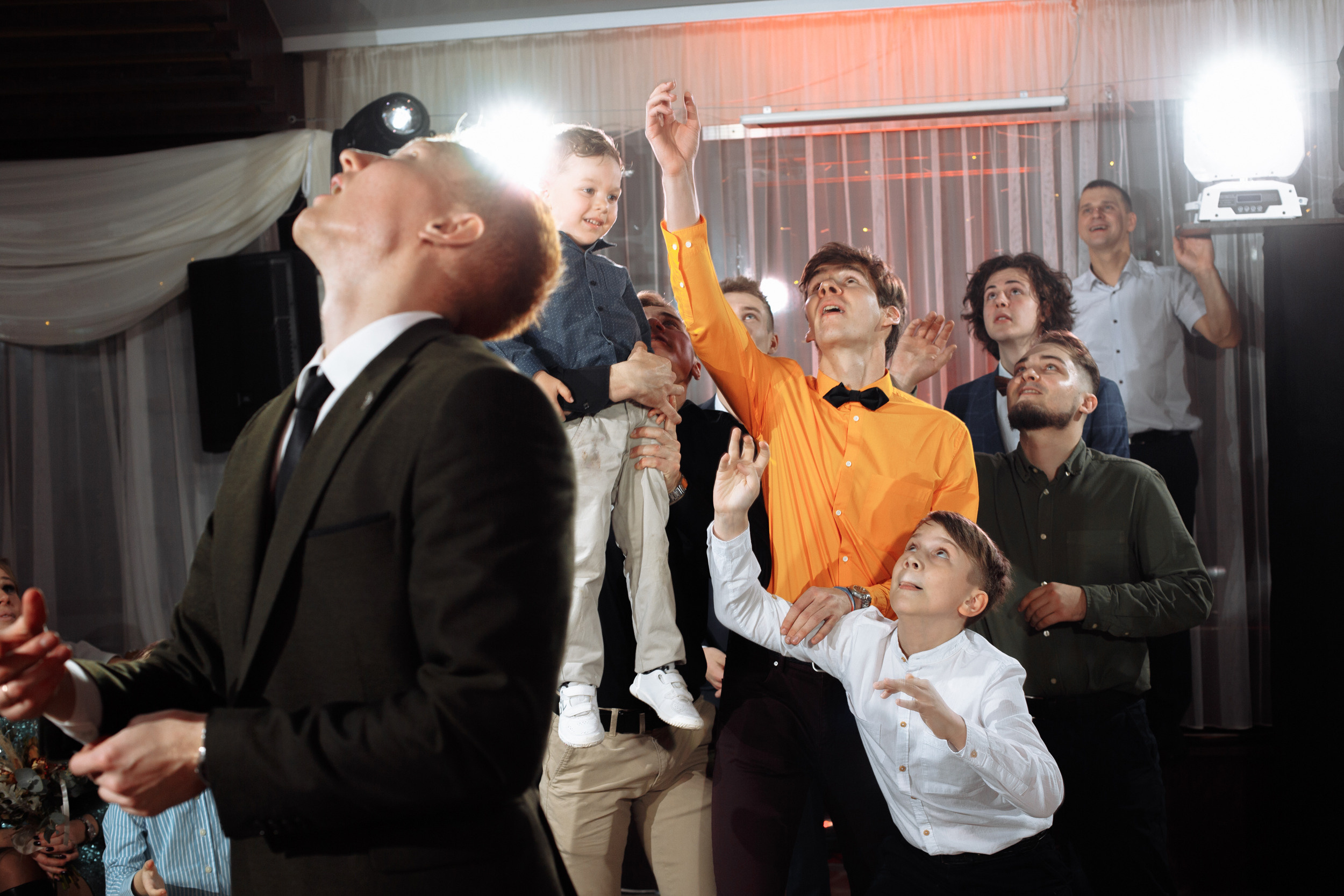 Небольшая прогулка и шумный банкет! Даша & Дмитрий. Фотограф Чугунов Александр