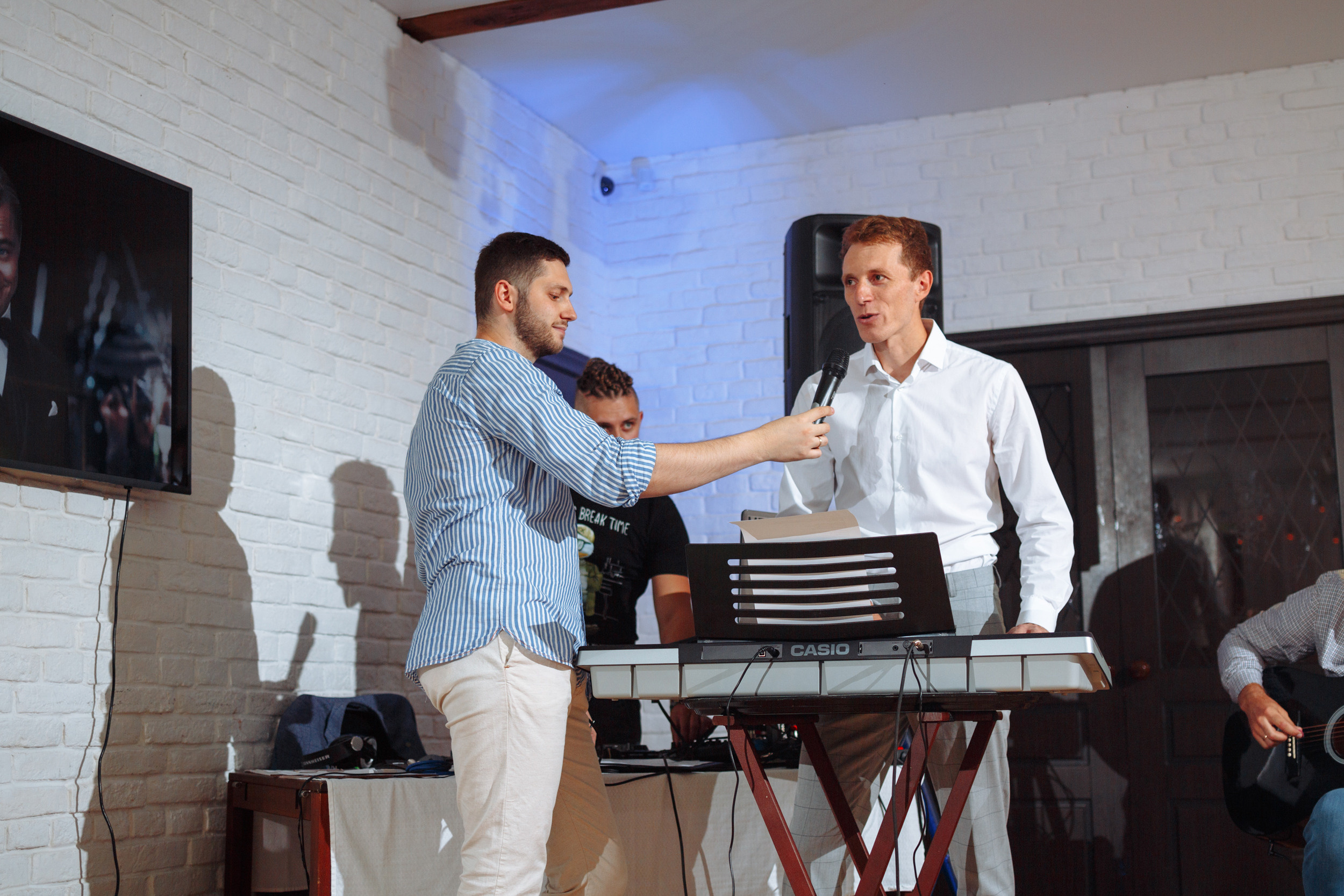 Веселый банкет в коттедже. Арина & Коля. Фотограф Чугунов Александр