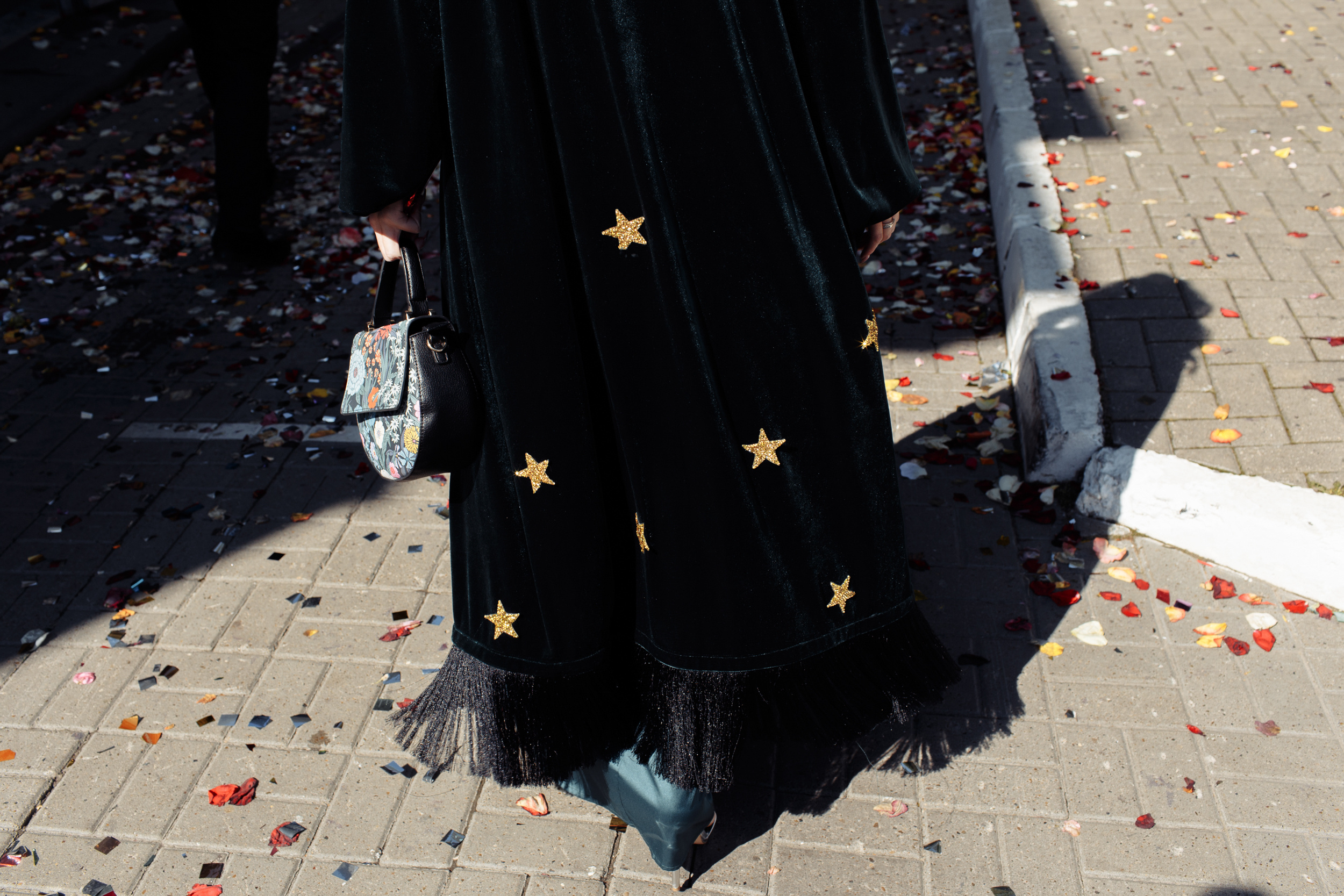 Сборы с друзьями и прогулка в кофейне. Миша & Маша. Фотограф Чугунов Александр