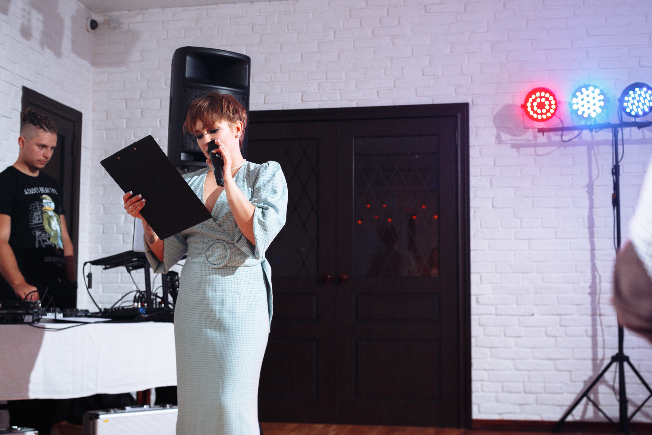 Веселый банкет в коттедже. Арина & Коля. Фотограф Чугунов Александр