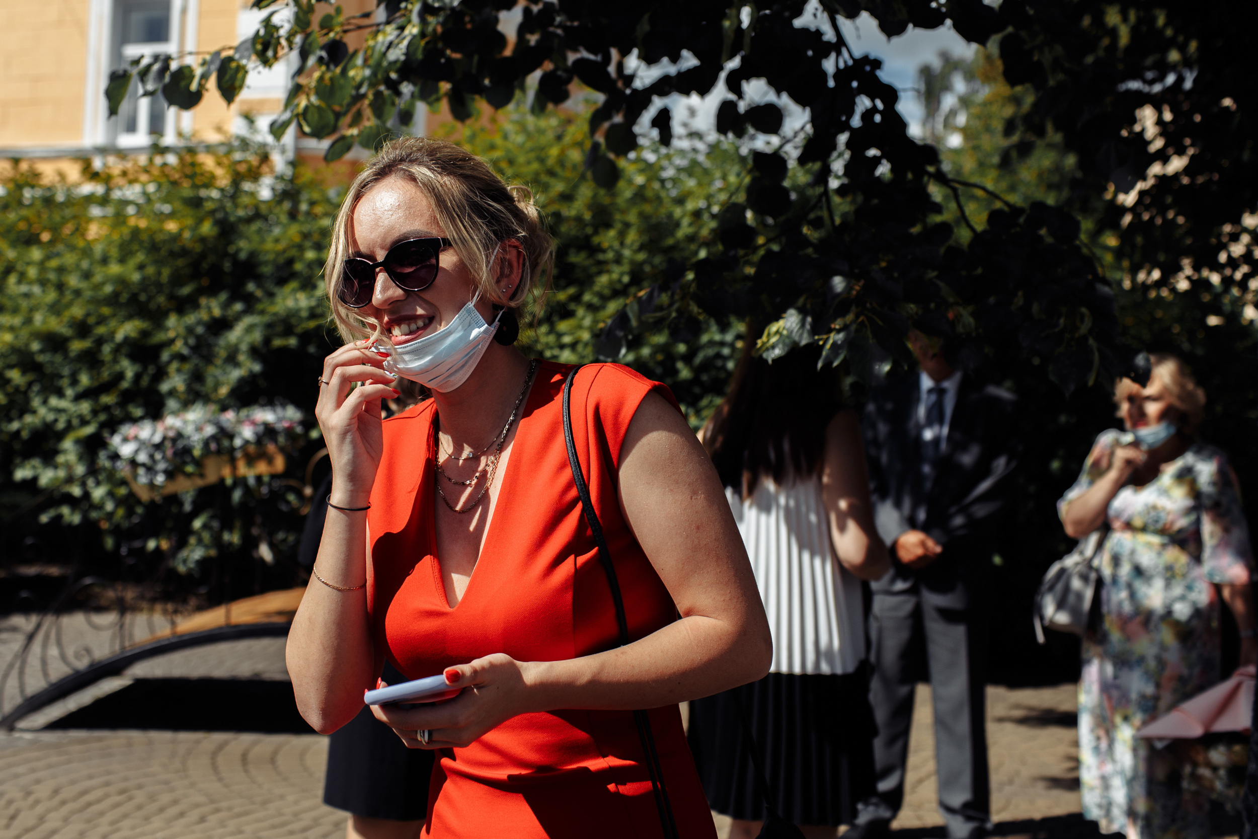 Сборы с друзьями и прогулка в кофейне. Миша & Маша. Фотограф Чугунов Александр