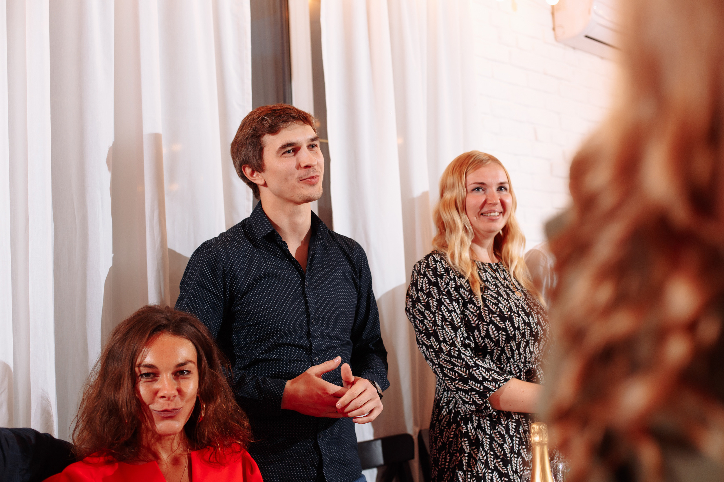 Веселый банкет в коттедже. Арина & Коля. Фотограф Чугунов Александр