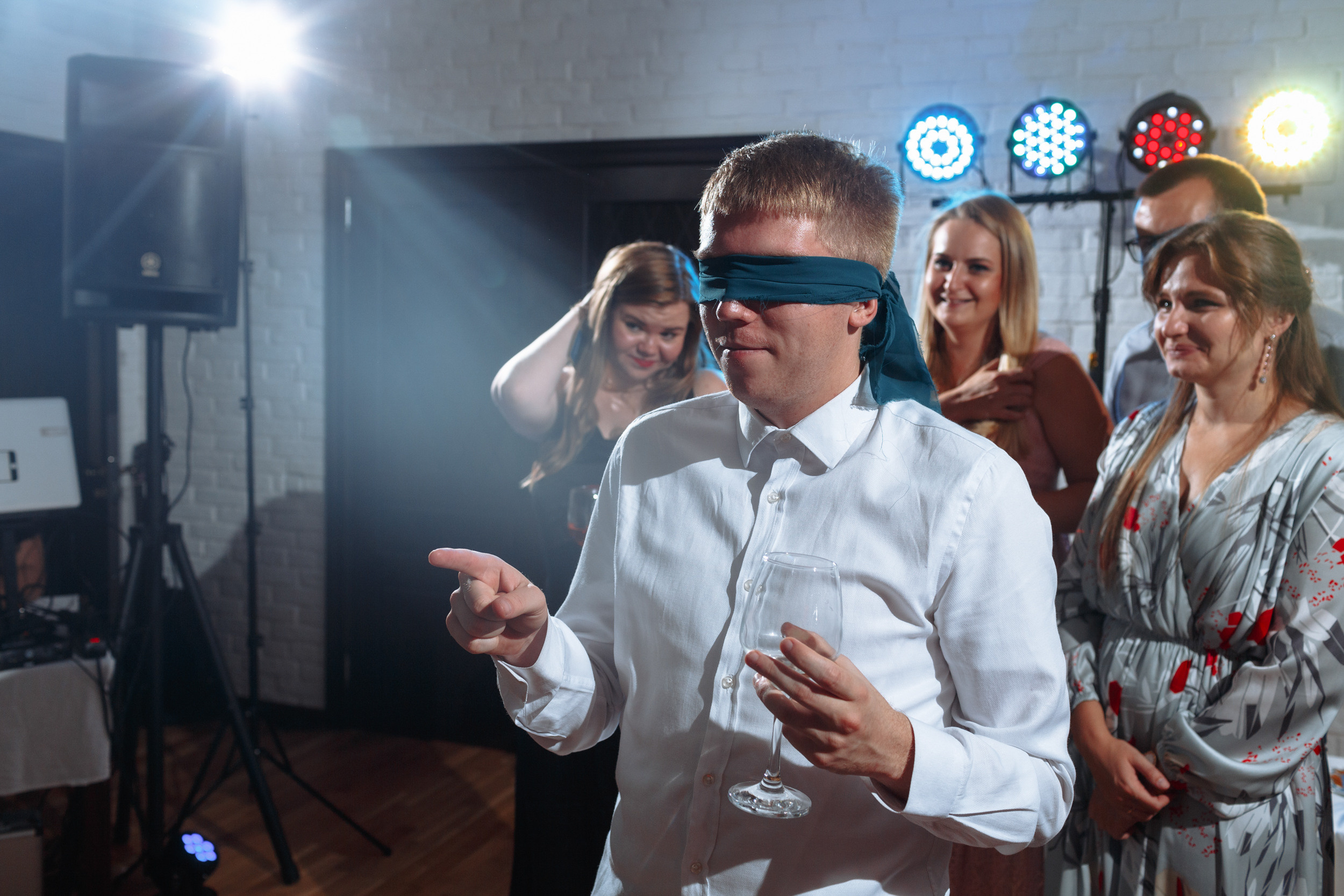 Веселый банкет в коттедже. Арина & Коля. Фотограф Чугунов Александр