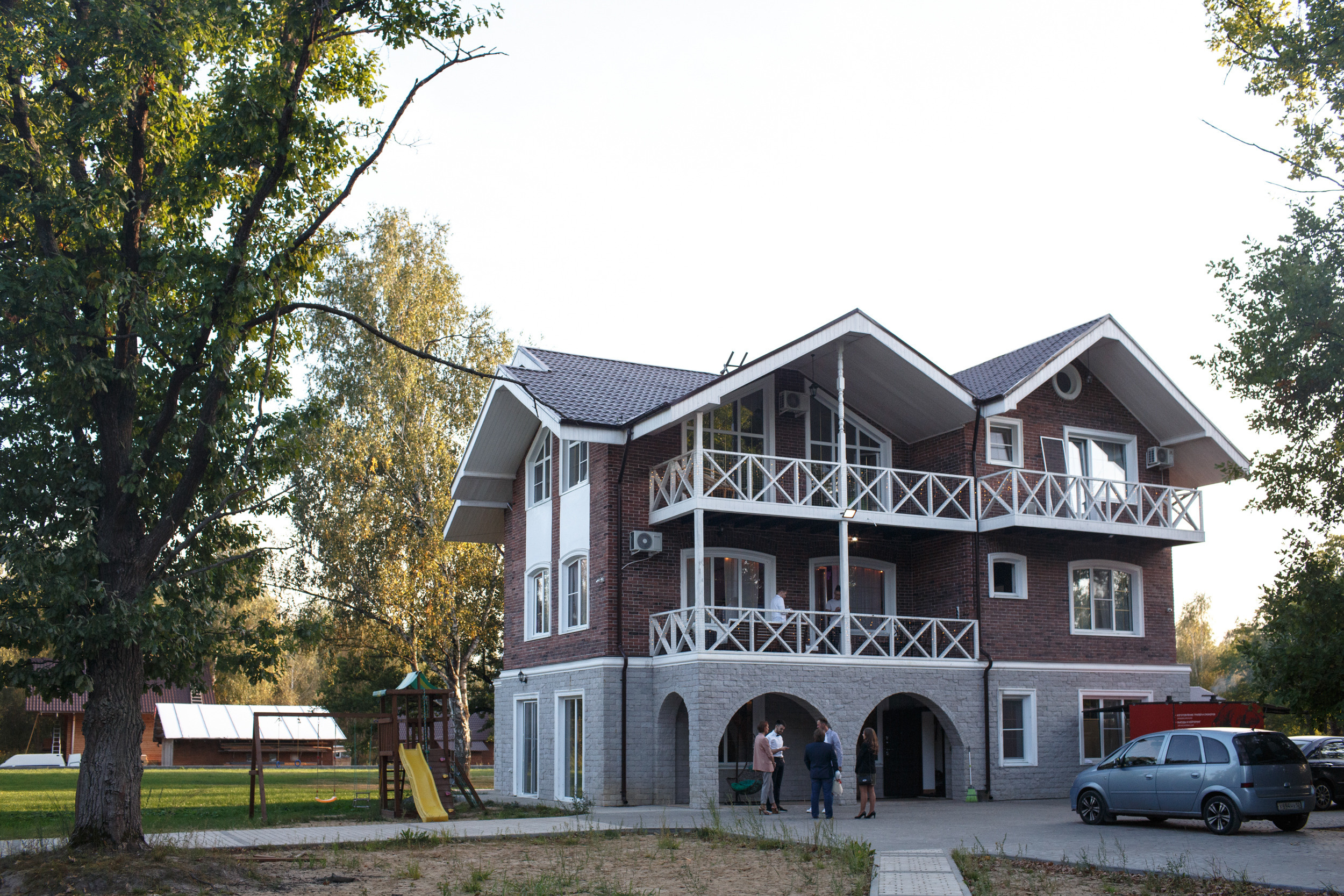 Веселый банкет в коттедже. Арина & Коля. Фотограф Чугунов Александр