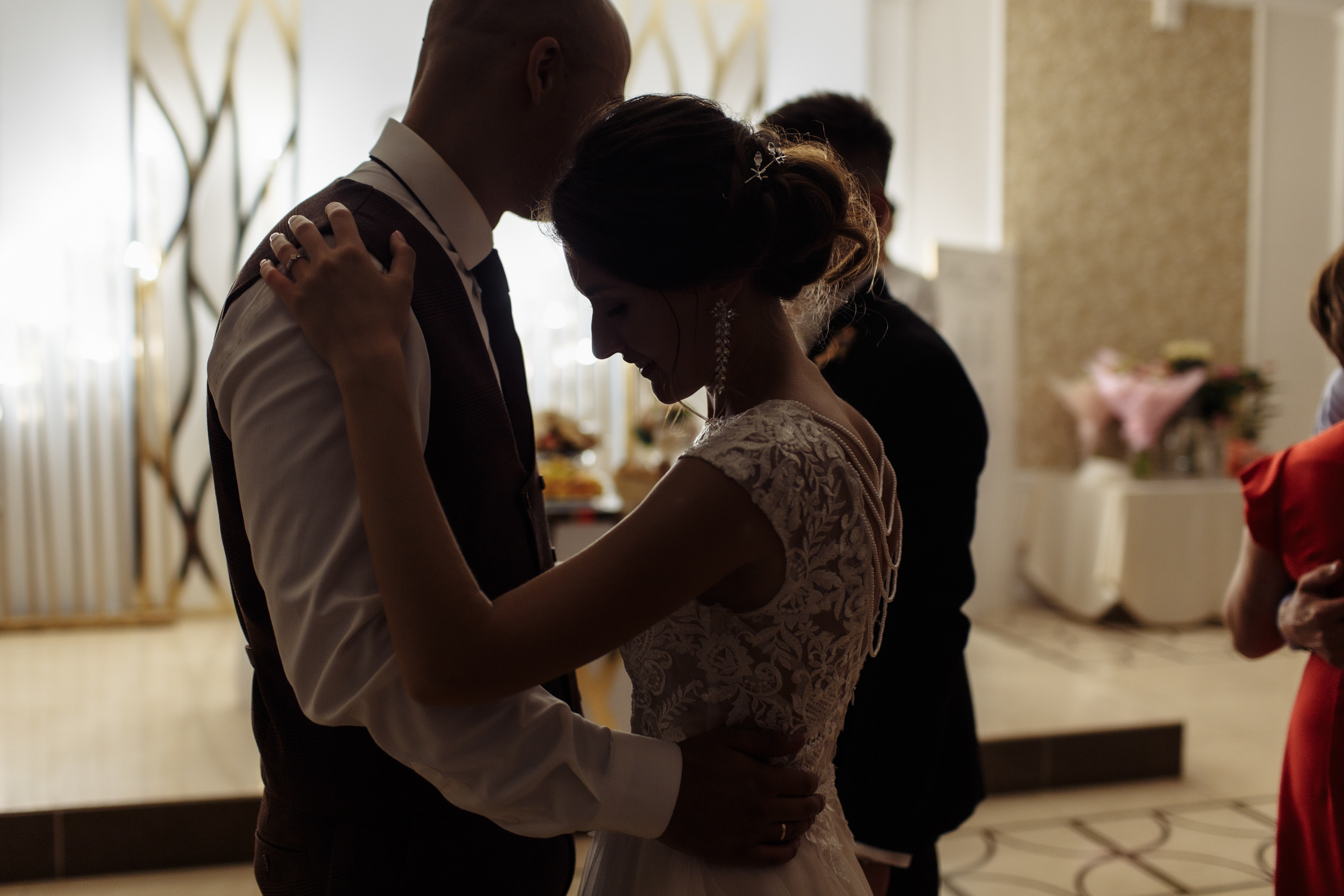 Сборы с друзьями и прогулка в кофейне. Миша & Маша. Фотограф Чугунов Александр