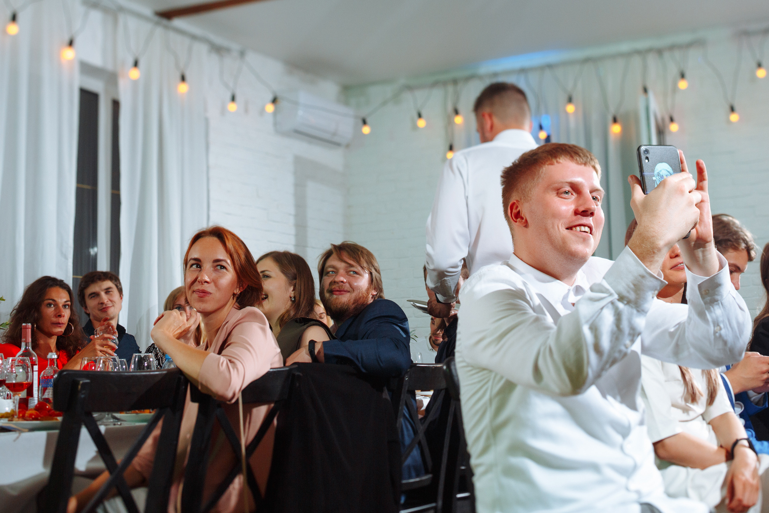 Веселый банкет в коттедже. Арина & Коля. Фотограф Чугунов Александр