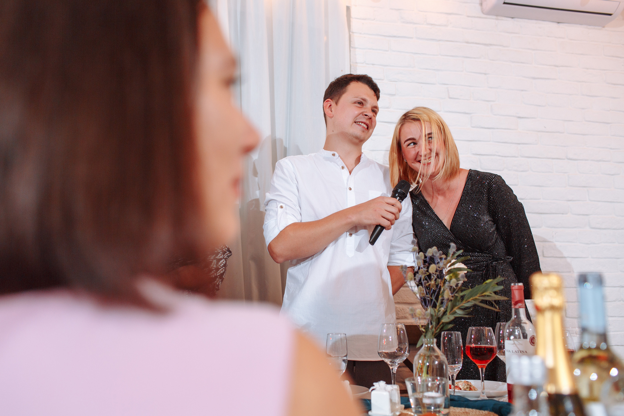 Веселый банкет в коттедже. Арина & Коля. Фотограф Чугунов Александр