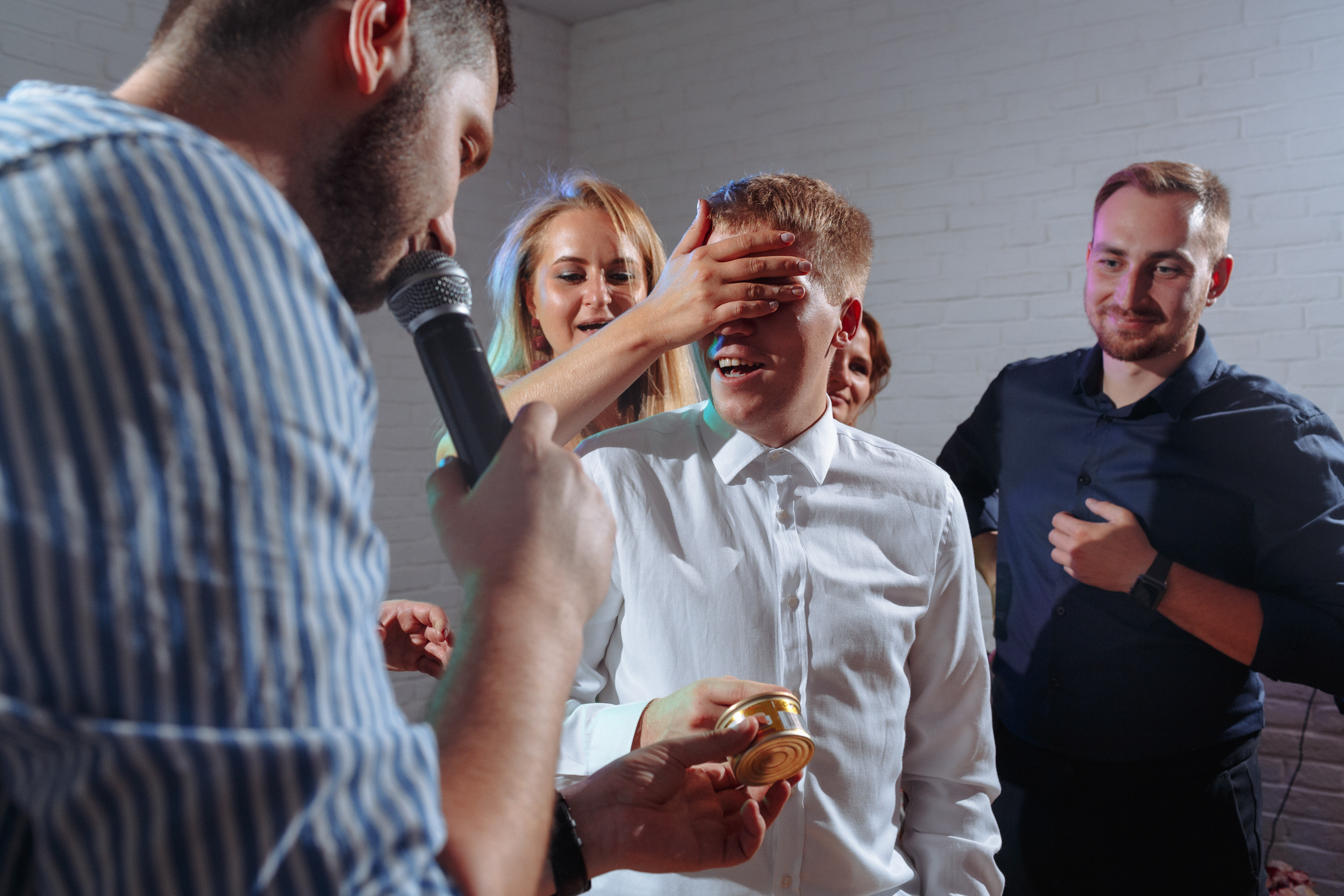 Веселый банкет в коттедже. Арина & Коля. Фотограф Чугунов Александр