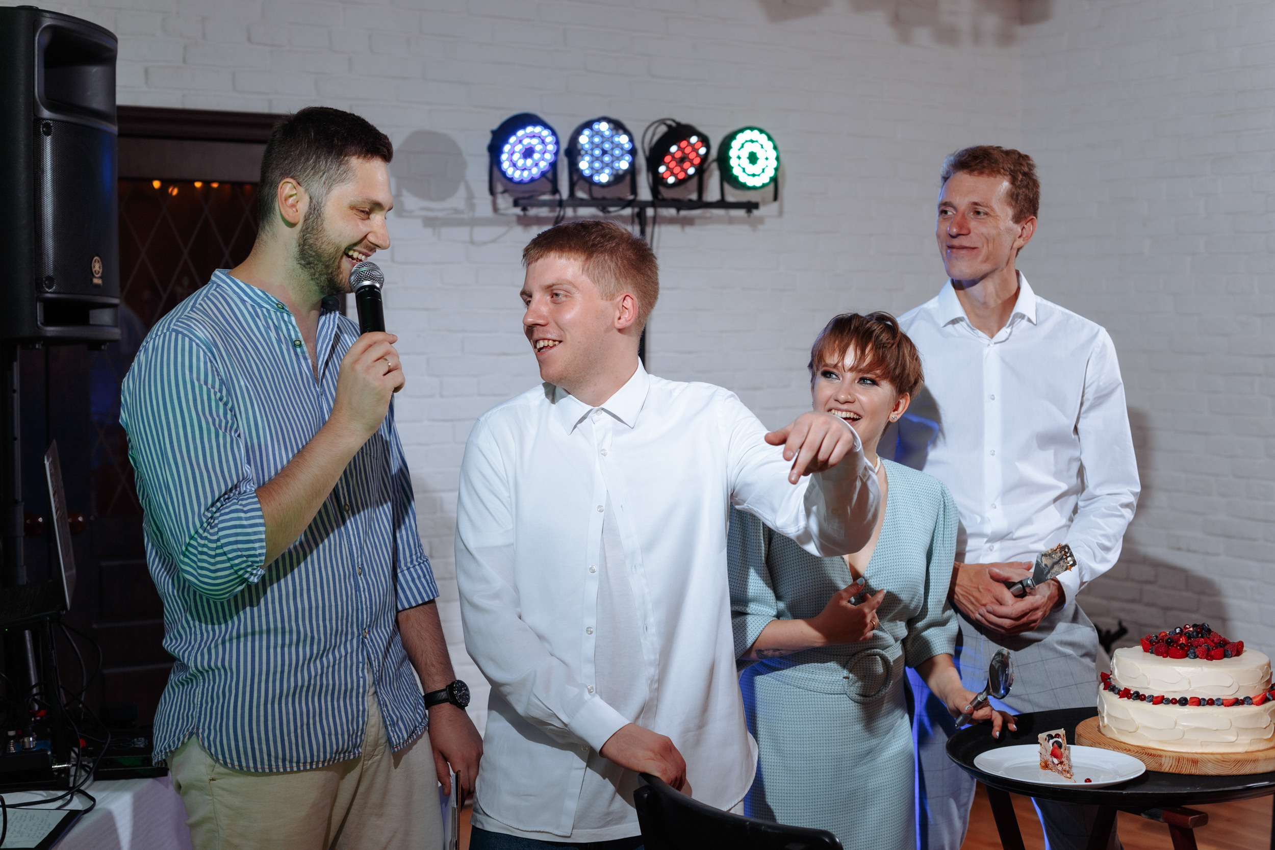 Веселый банкет в коттедже. Арина & Коля. Фотограф Чугунов Александр