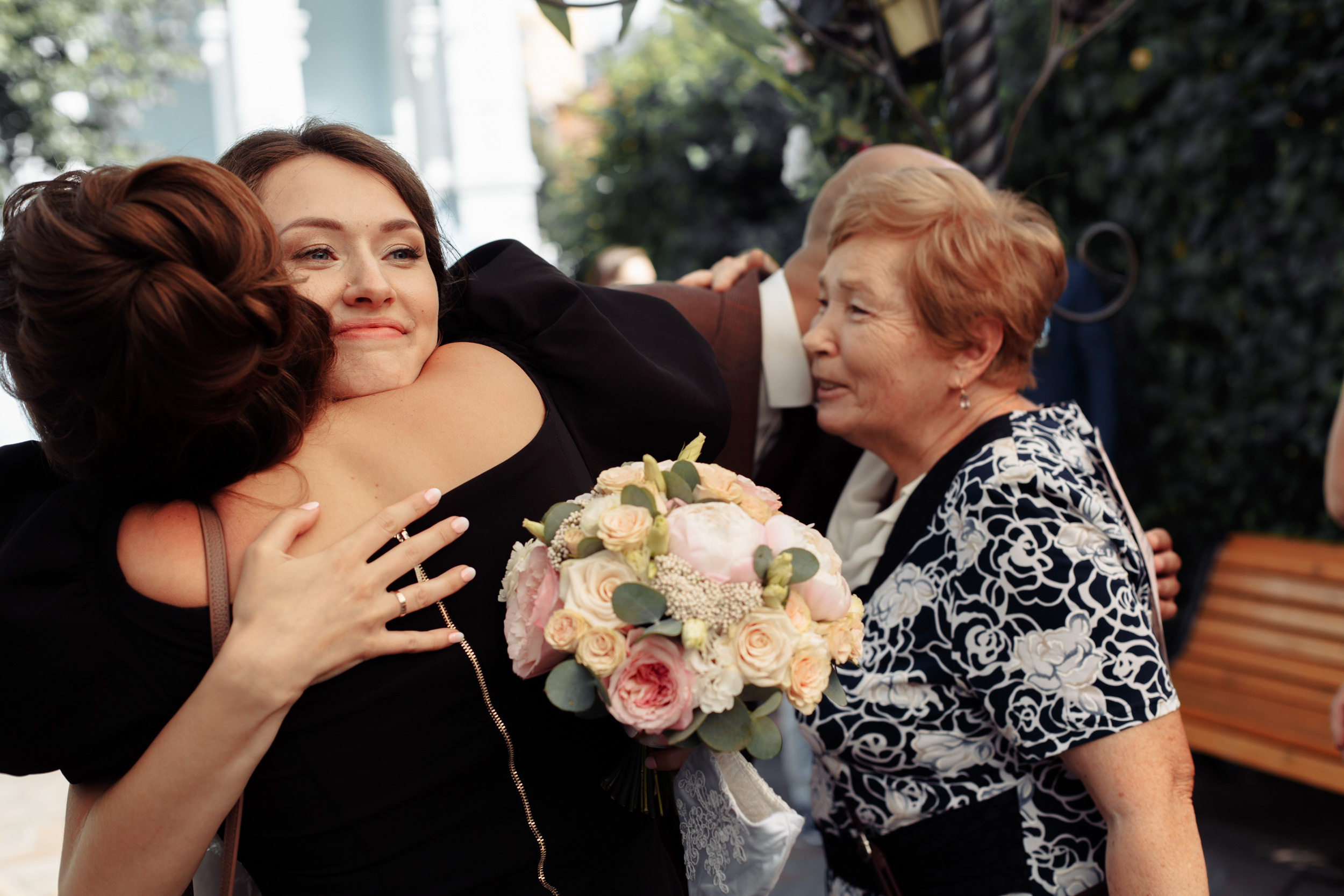 Сборы с друзьями и прогулка в кофейне. Миша & Маша. Фотограф Чугунов Александр