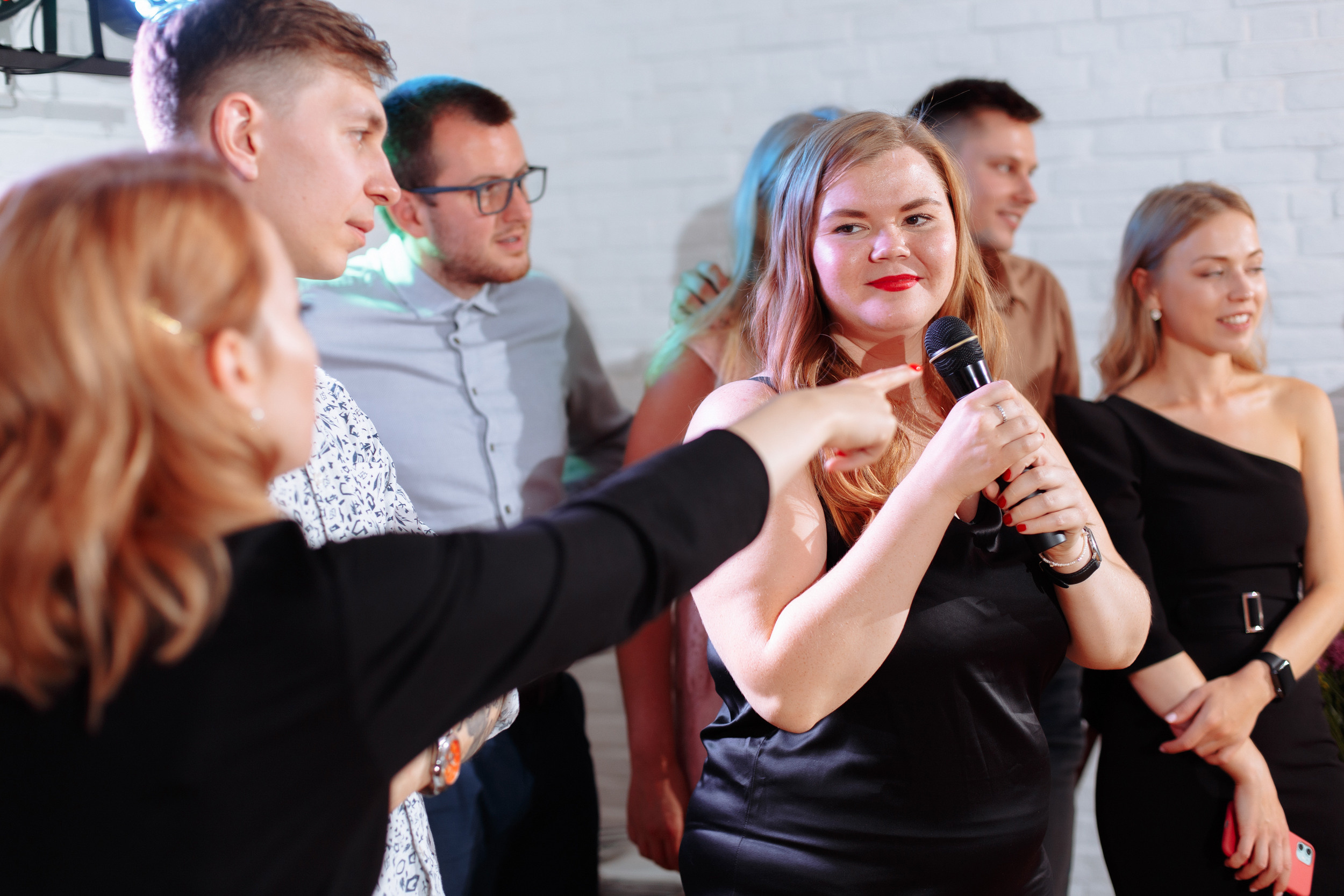 Веселый банкет в коттедже. Арина & Коля. Фотограф Чугунов Александр