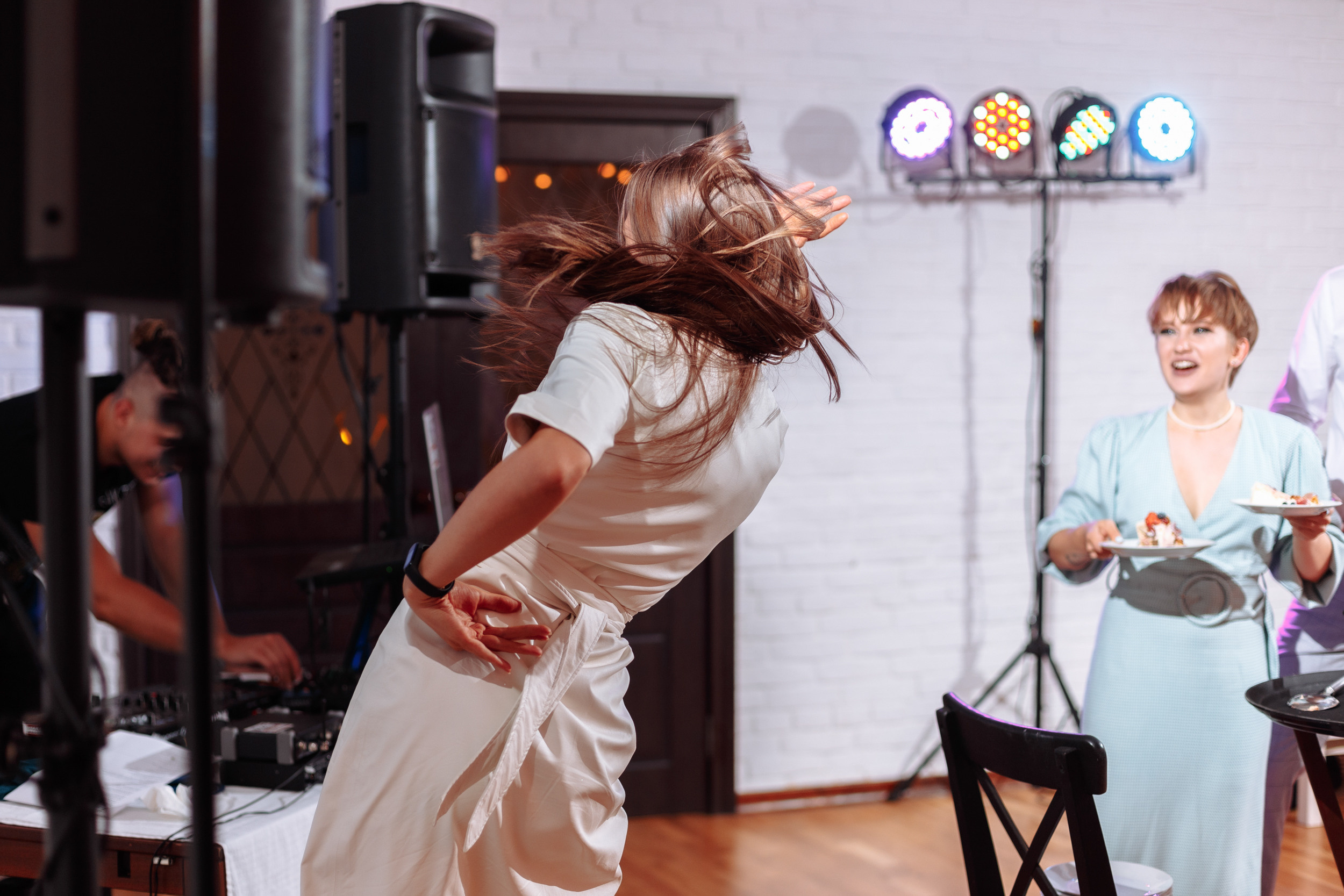 Веселый банкет в коттедже. Арина & Коля. Фотограф Чугунов Александр