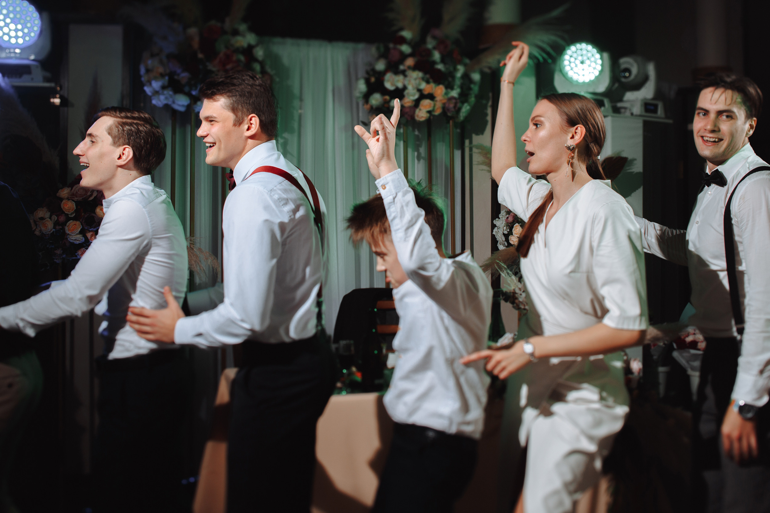 Небольшая прогулка и шумный банкет! Даша & Дмитрий. Фотограф Чугунов Александр