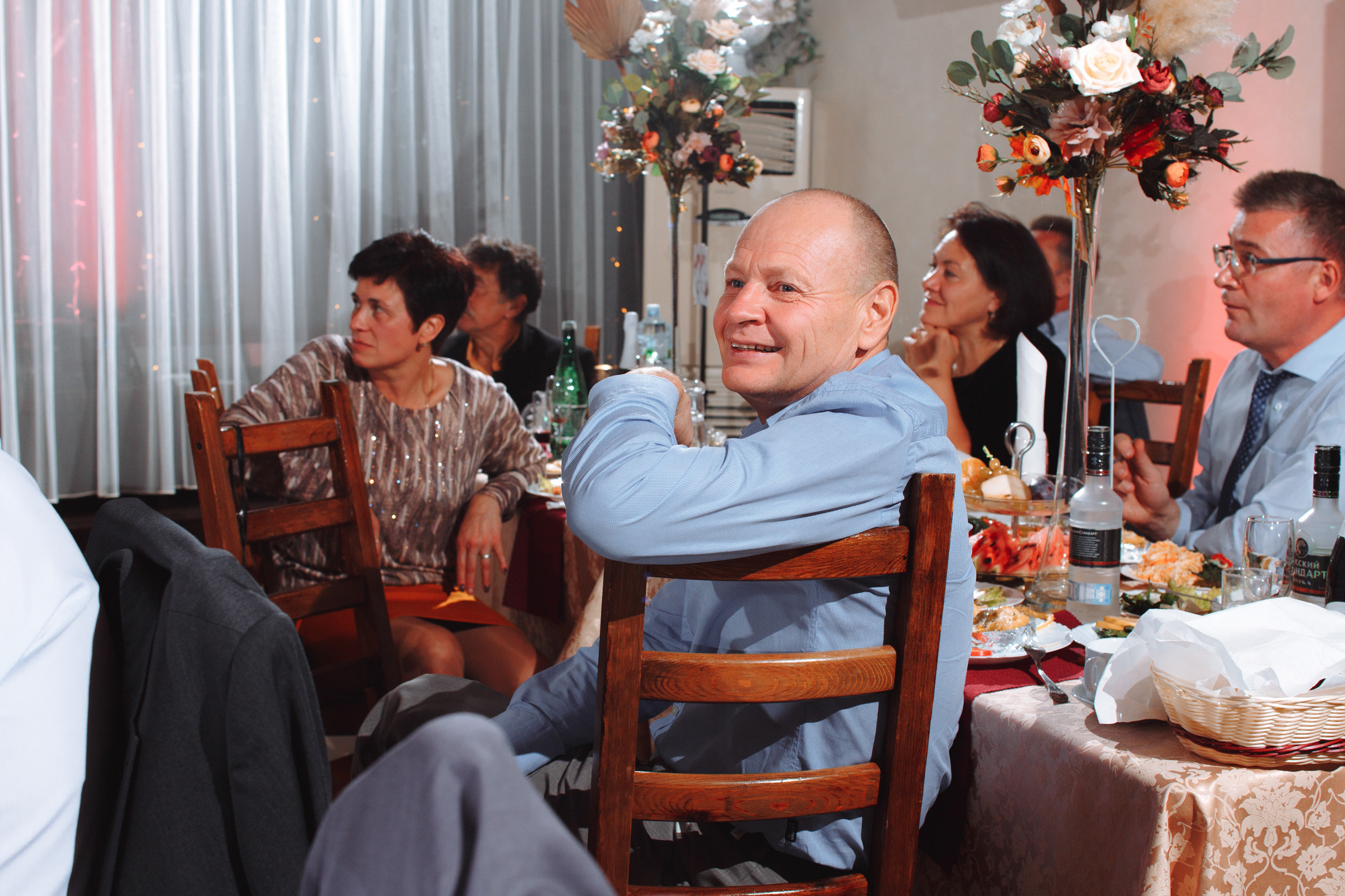 Небольшая прогулка и шумный банкет! Даша & Дмитрий. Фотограф Чугунов Александр