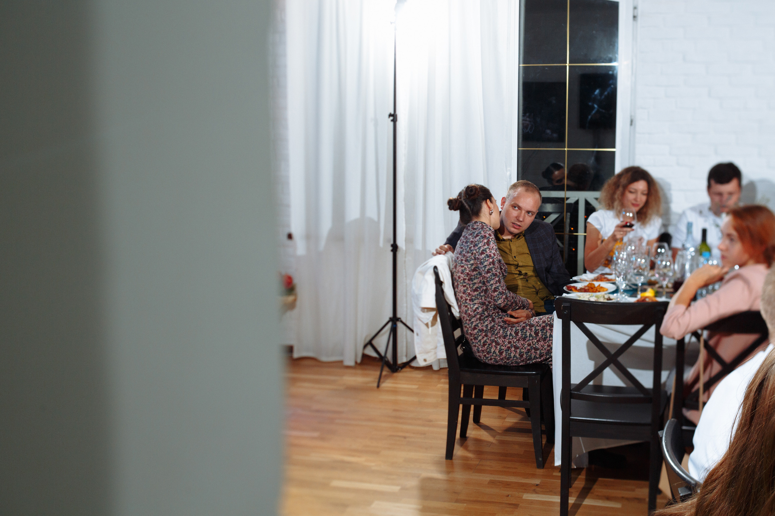 Веселый банкет в коттедже. Арина & Коля. Фотограф Чугунов Александр