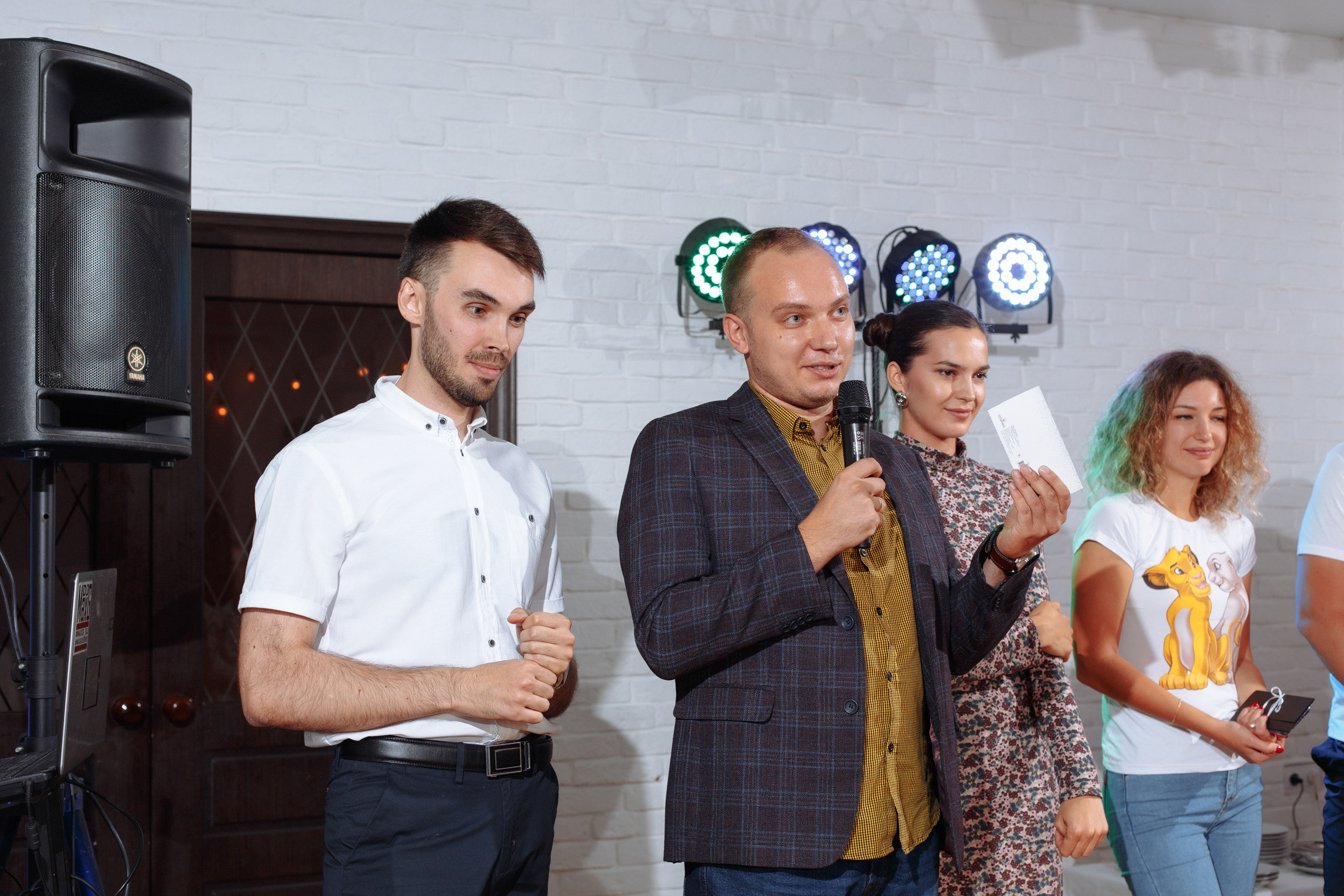 Веселый банкет в коттедже. Арина & Коля. Фотограф Чугунов Александр