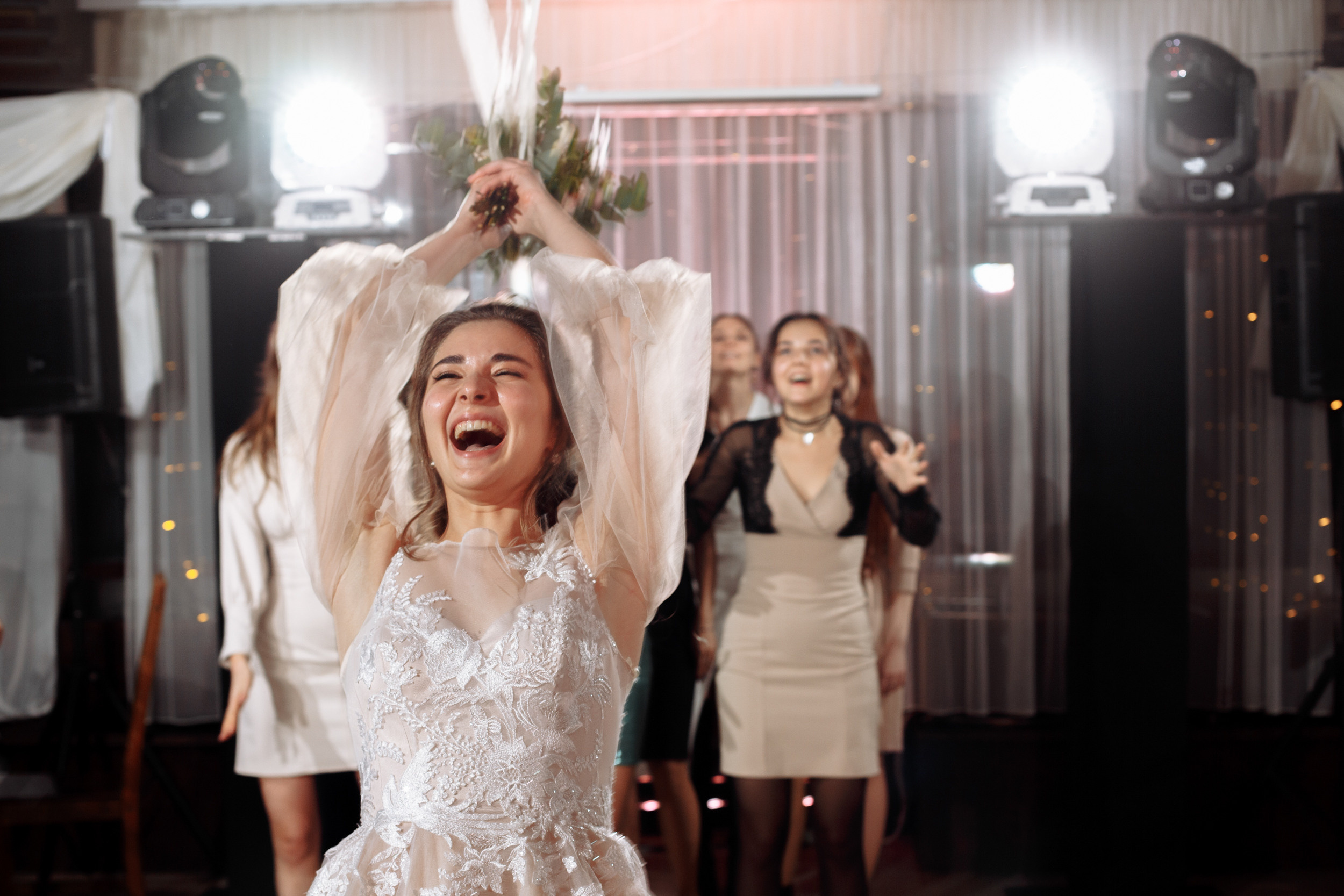 Небольшая прогулка и шумный банкет! Даша & Дмитрий. Фотограф Чугунов Александр