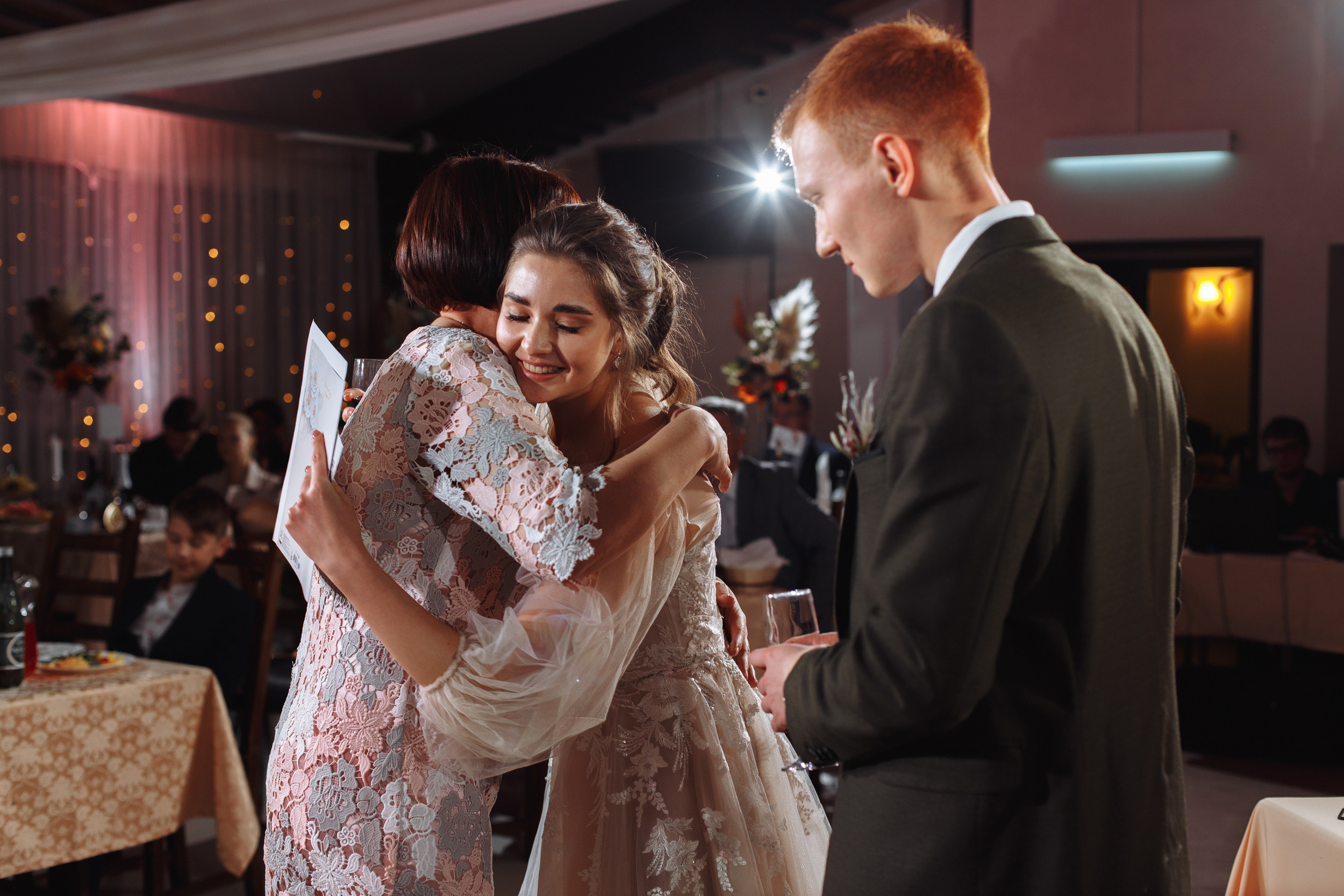 Небольшая прогулка и шумный банкет! Даша & Дмитрий. Фотограф Чугунов Александр