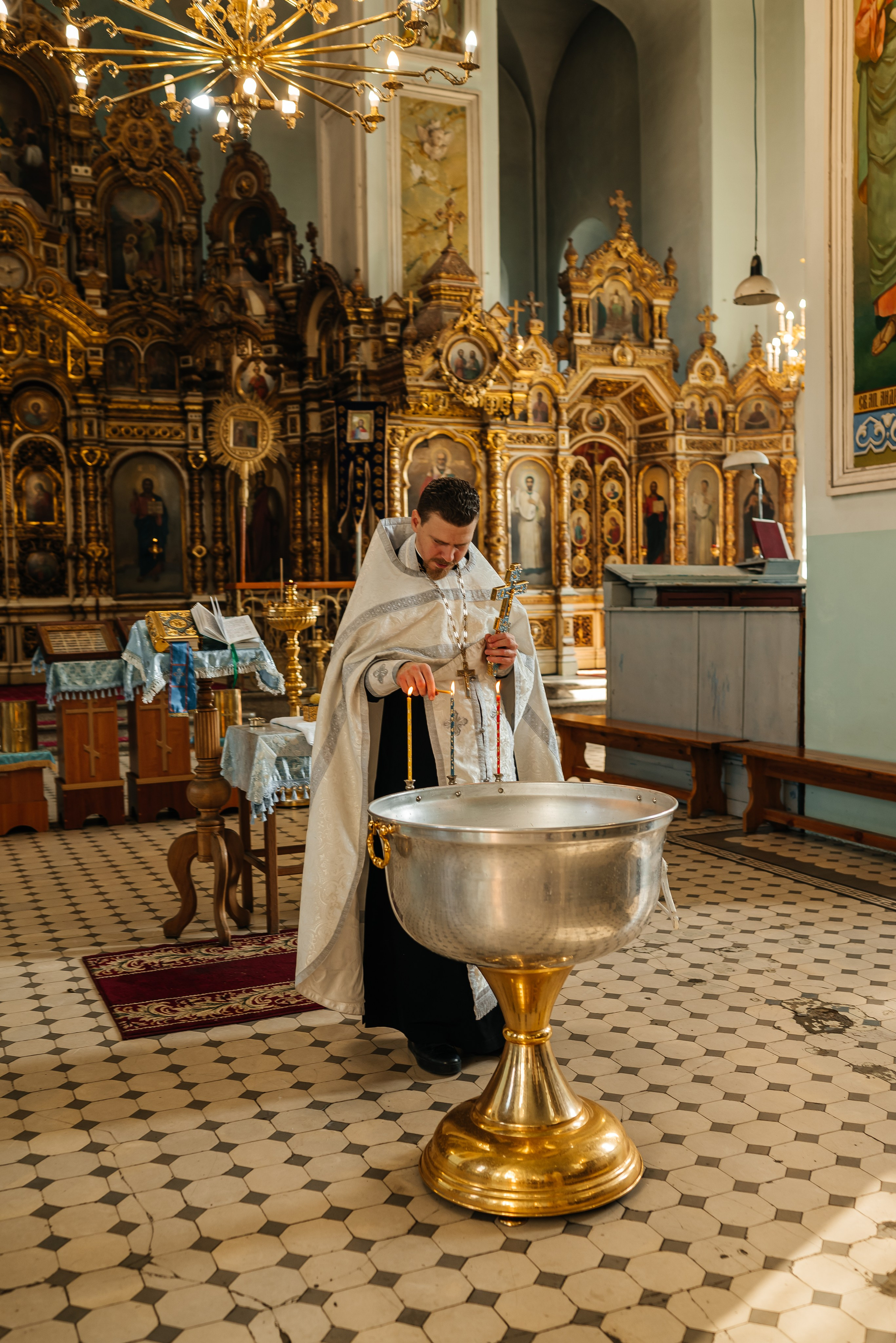 Крещение в Храме Успения Пресвятой Богородицы Гундоровский. Фотограф в Каменске-Шахтинском и парке Лога Ольга Сагал