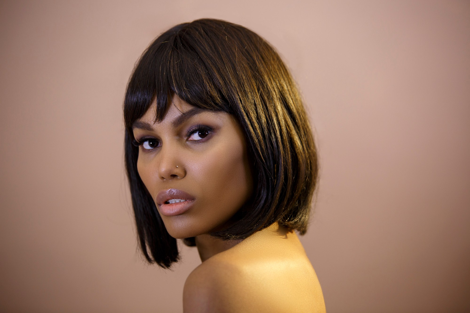 Портретная фотосессия в студиях в Москве от портретного фотографа. Фотосессия в студии в Москве от профессионального фотографа услуги по доступным ценам