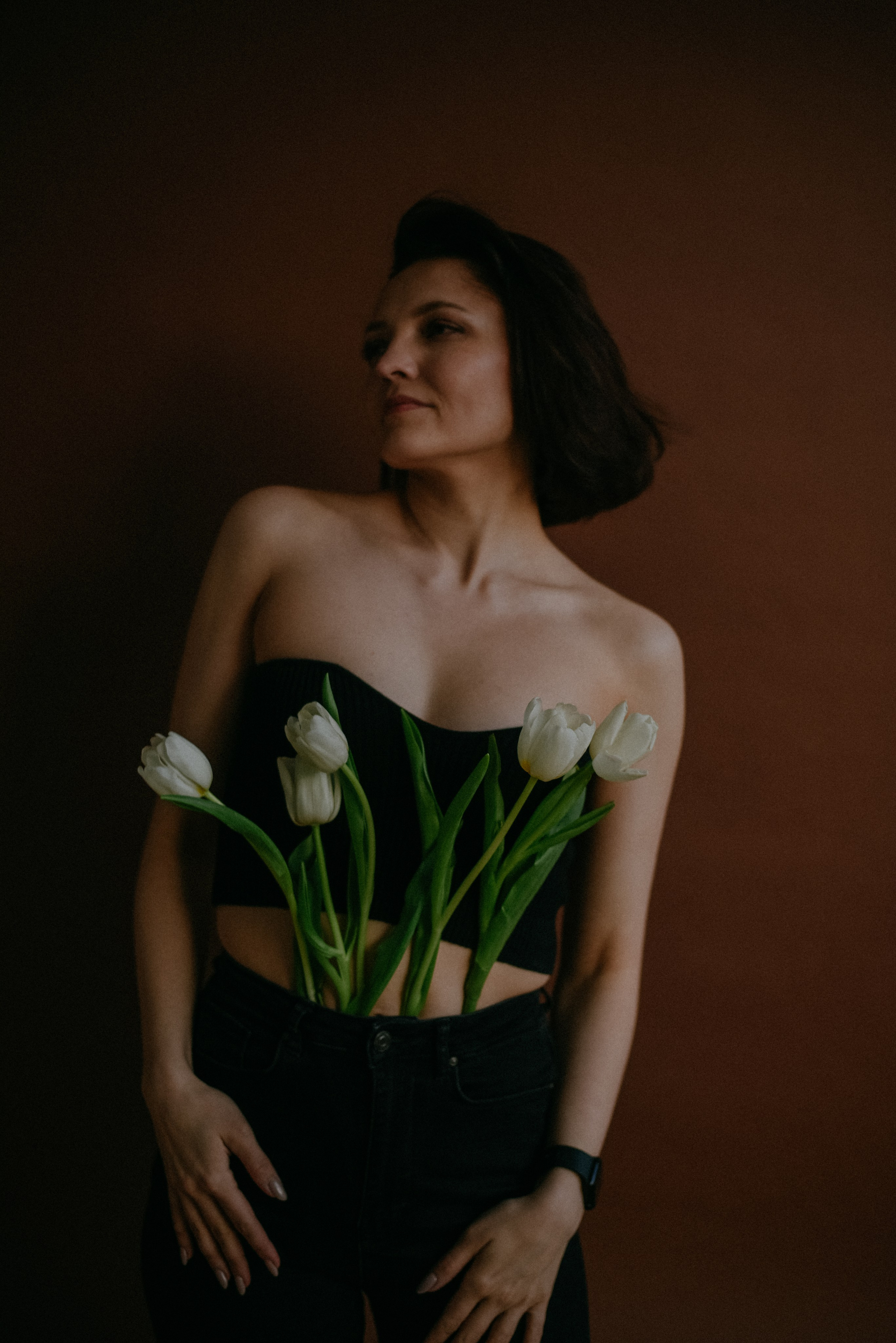 девушка в студи женская фотосессия в студии женская съемка