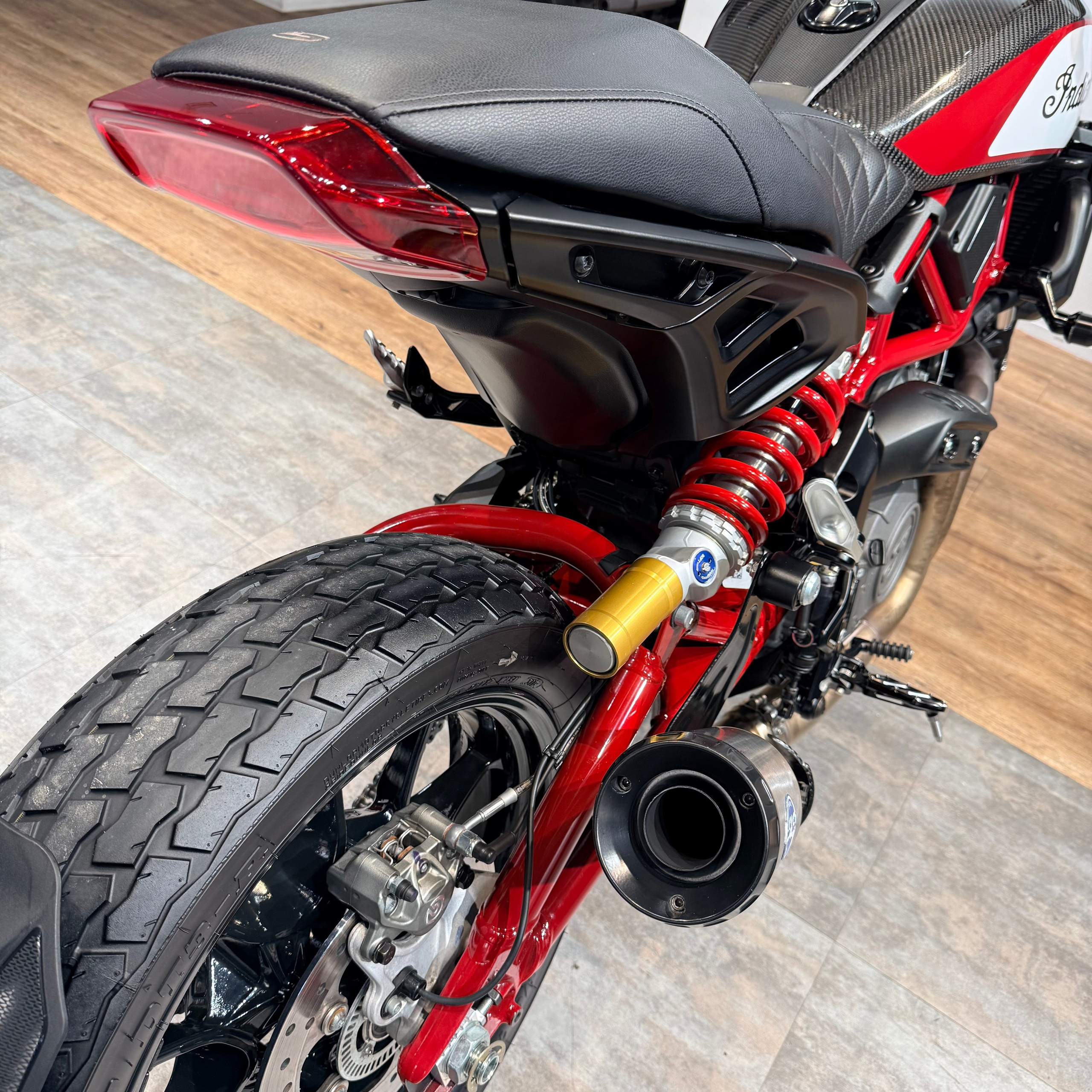 Купить 2021 Indian FTR Carbon Race Replica — подробнее на сайте. Hello Davidson, Москва. Только хорошие мотоциклы…