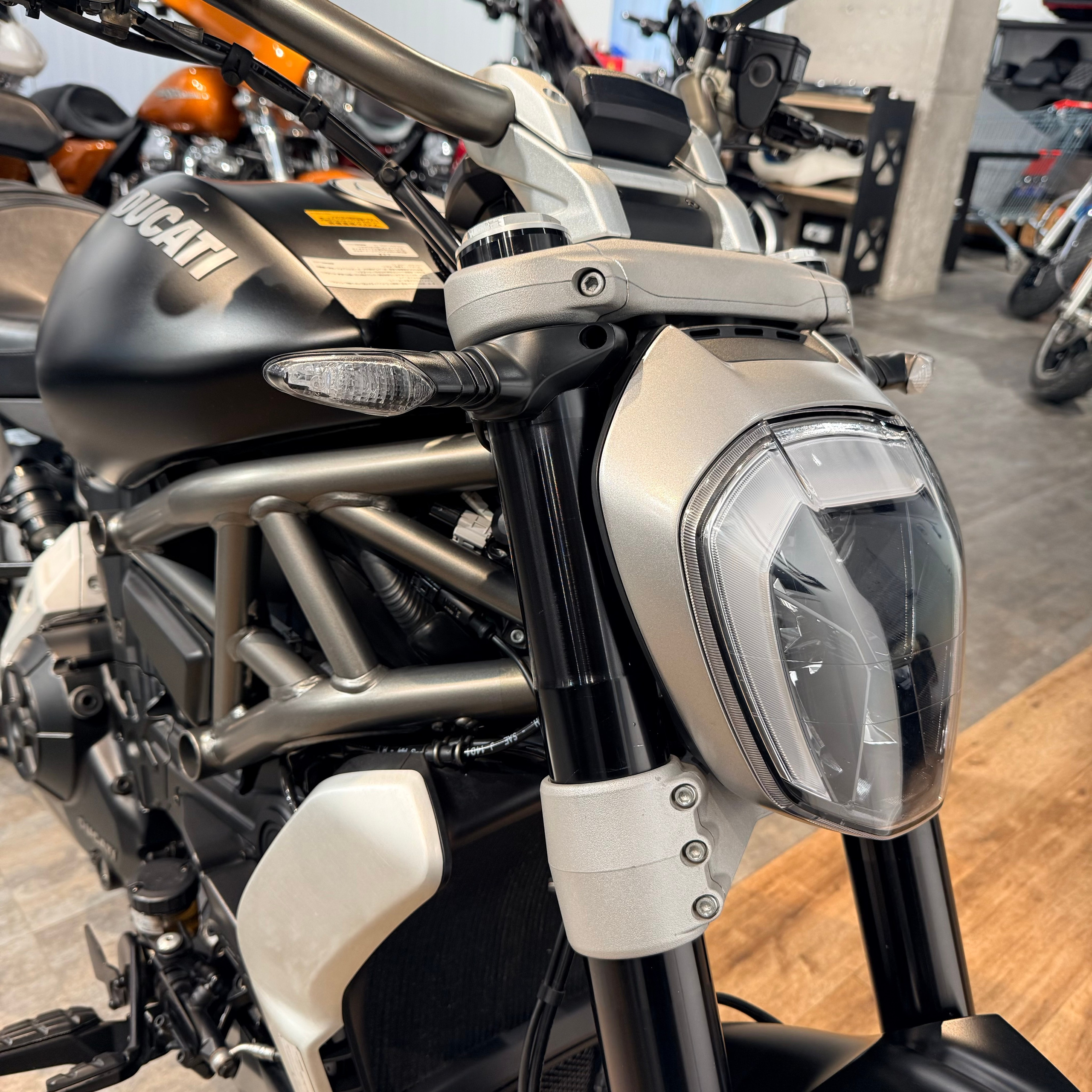 2018 ducati xDiavel Black Denim (VIN *ZDM*6129). Hello Davidson, Москва. Только хорошие мотоциклы…