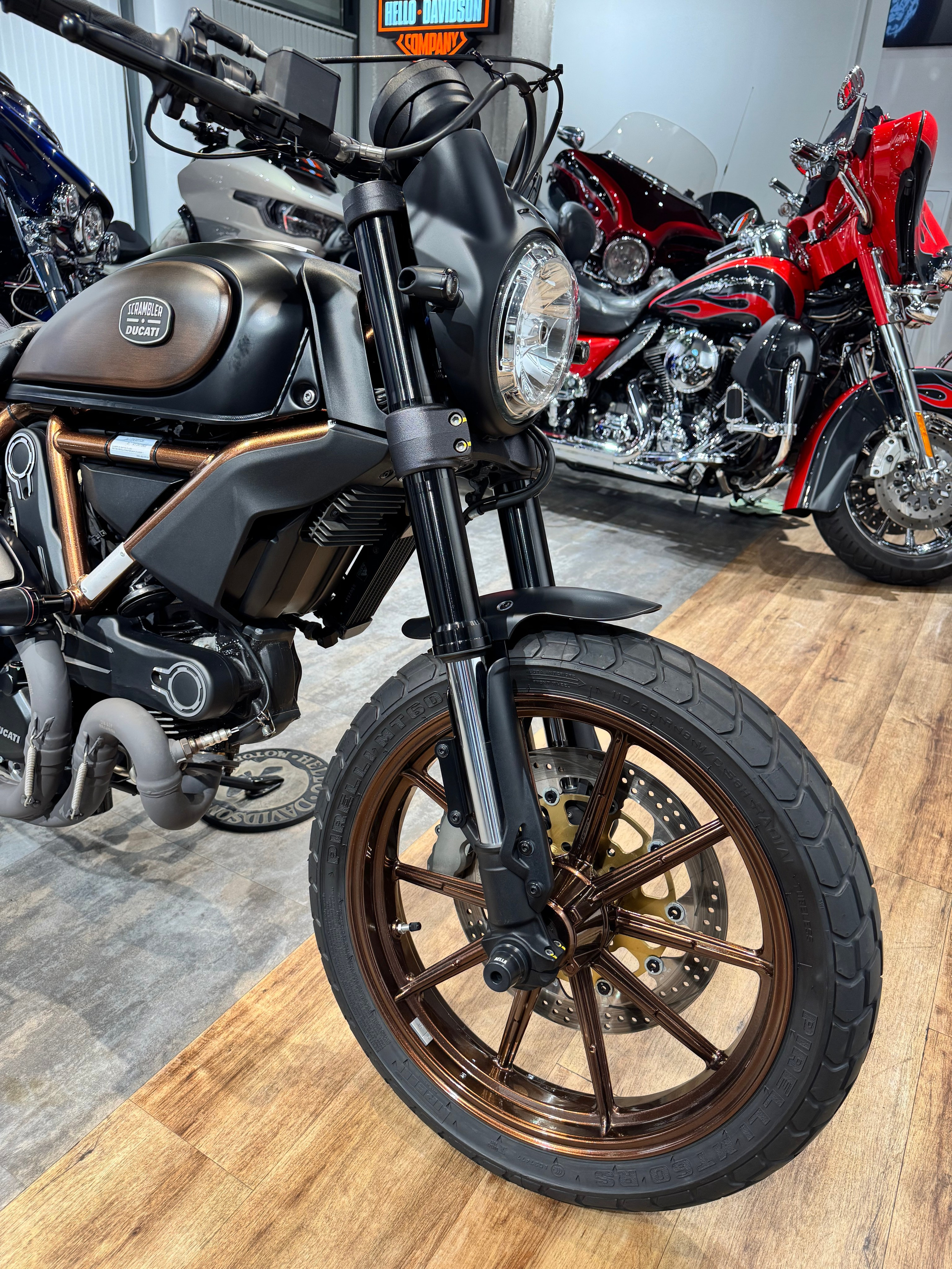 Ducati Scrambler (Italia Independent). Hello Davidson, Москва. Только хорошие мотоциклы…