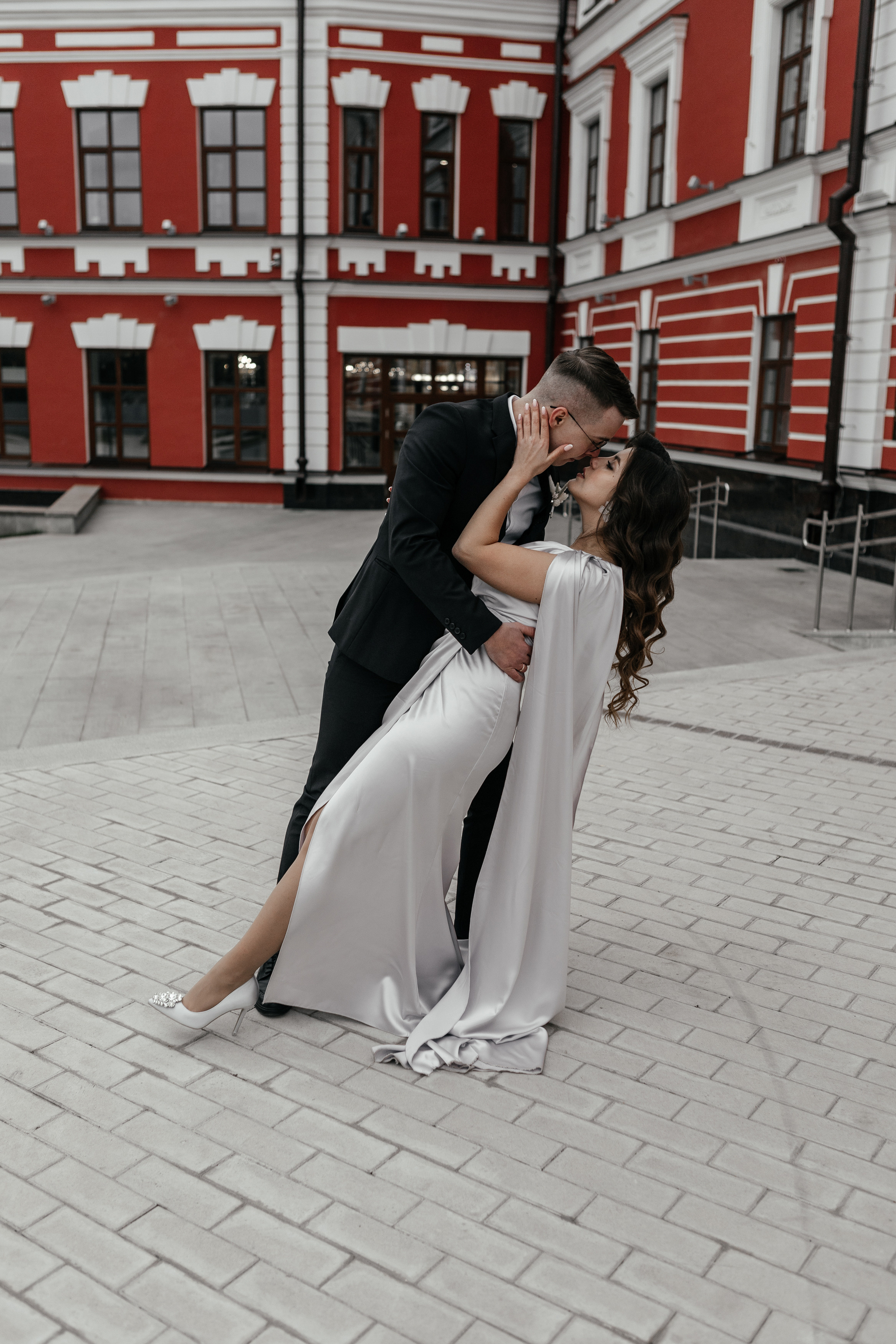 Свадебный фотограф Уфа — Руслан ГабдлисламовЖивые эмоции, красивые кадры, воспоминания на всю жизнь.Работаю по всей Республике Башкортоста. Свадебный фотограф Уфа Руслан Габдлисламов