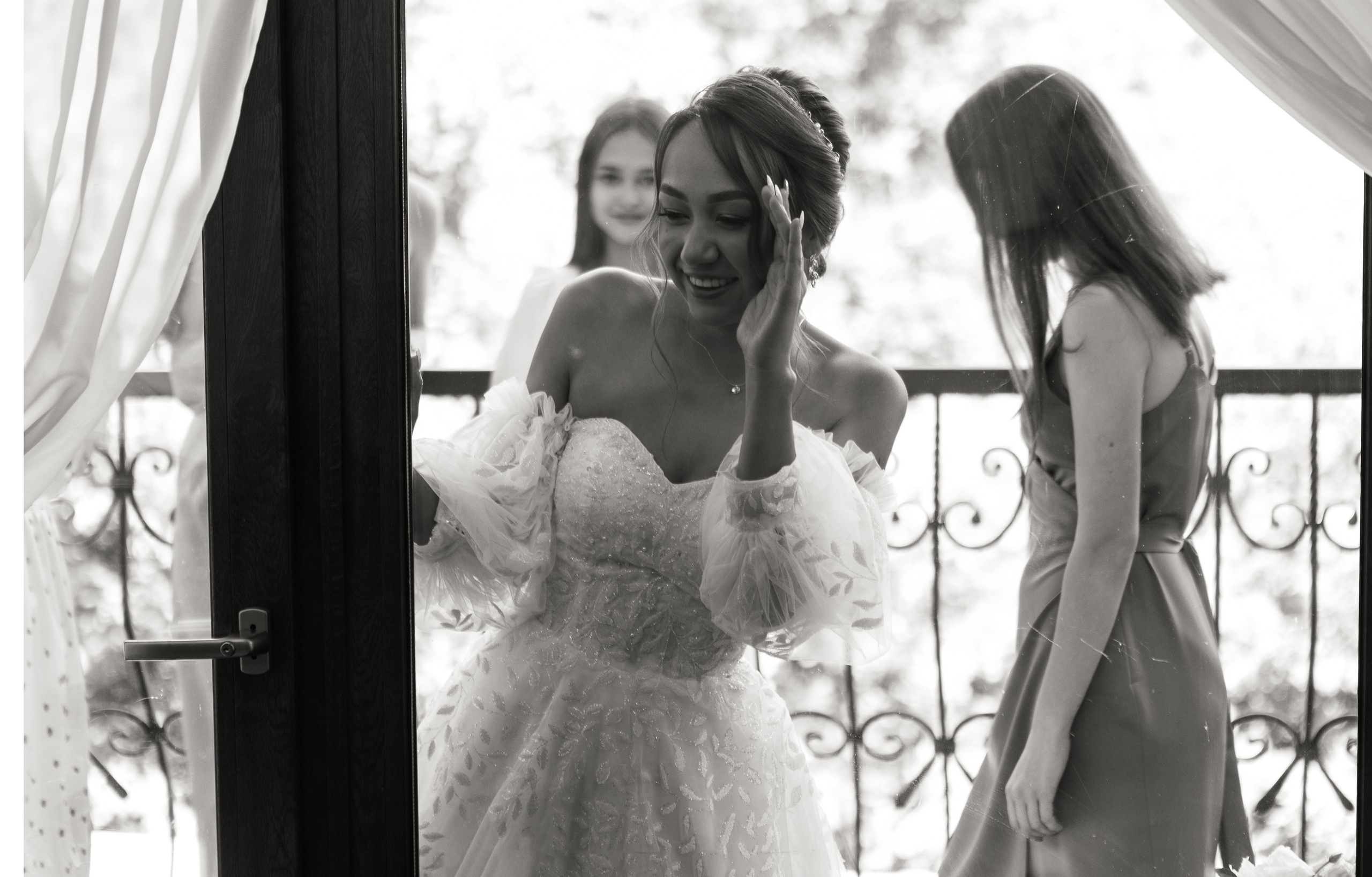 Свадебный фотограф Уфа — Руслан ГабдлисламовЖивые эмоции, красивые кадры, воспоминания на всю жизнь.Работаю по всей Республике Башкортоста. Свадебный фотограф Уфа Руслан Габдлисламов