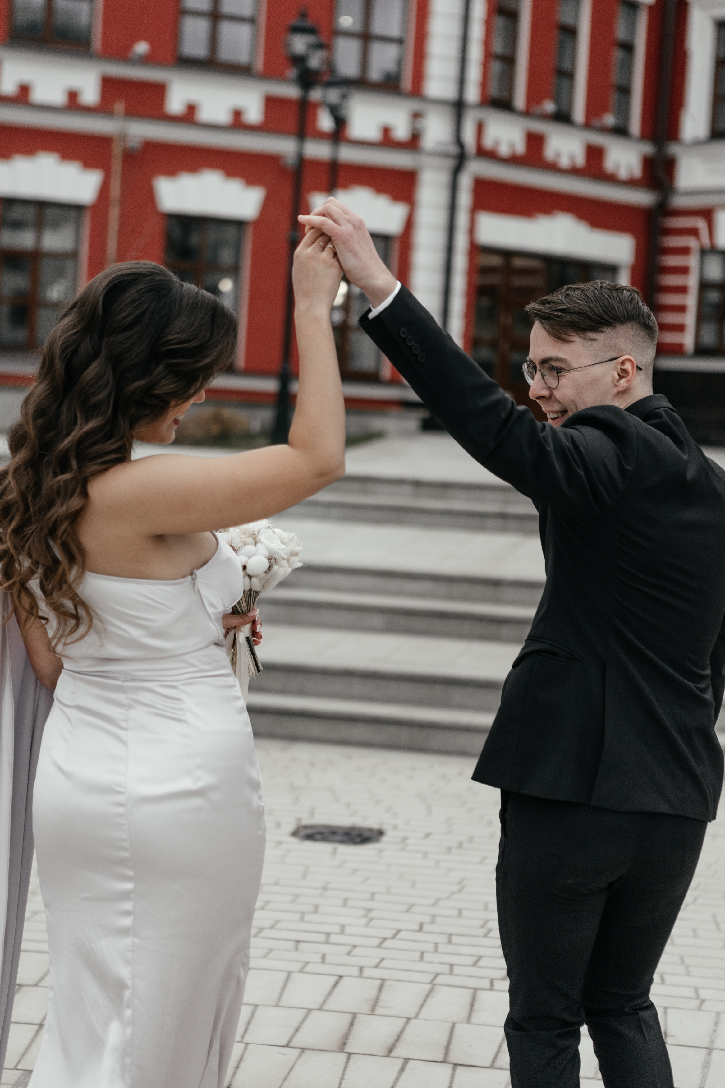 Свадебный фотограф Уфа — Руслан ГабдлисламовЖивые эмоции, красивые кадры, воспоминания на всю жизнь.Работаю по всей Республике Башкортоста. Свадебный фотограф Уфа Руслан Габдлисламов