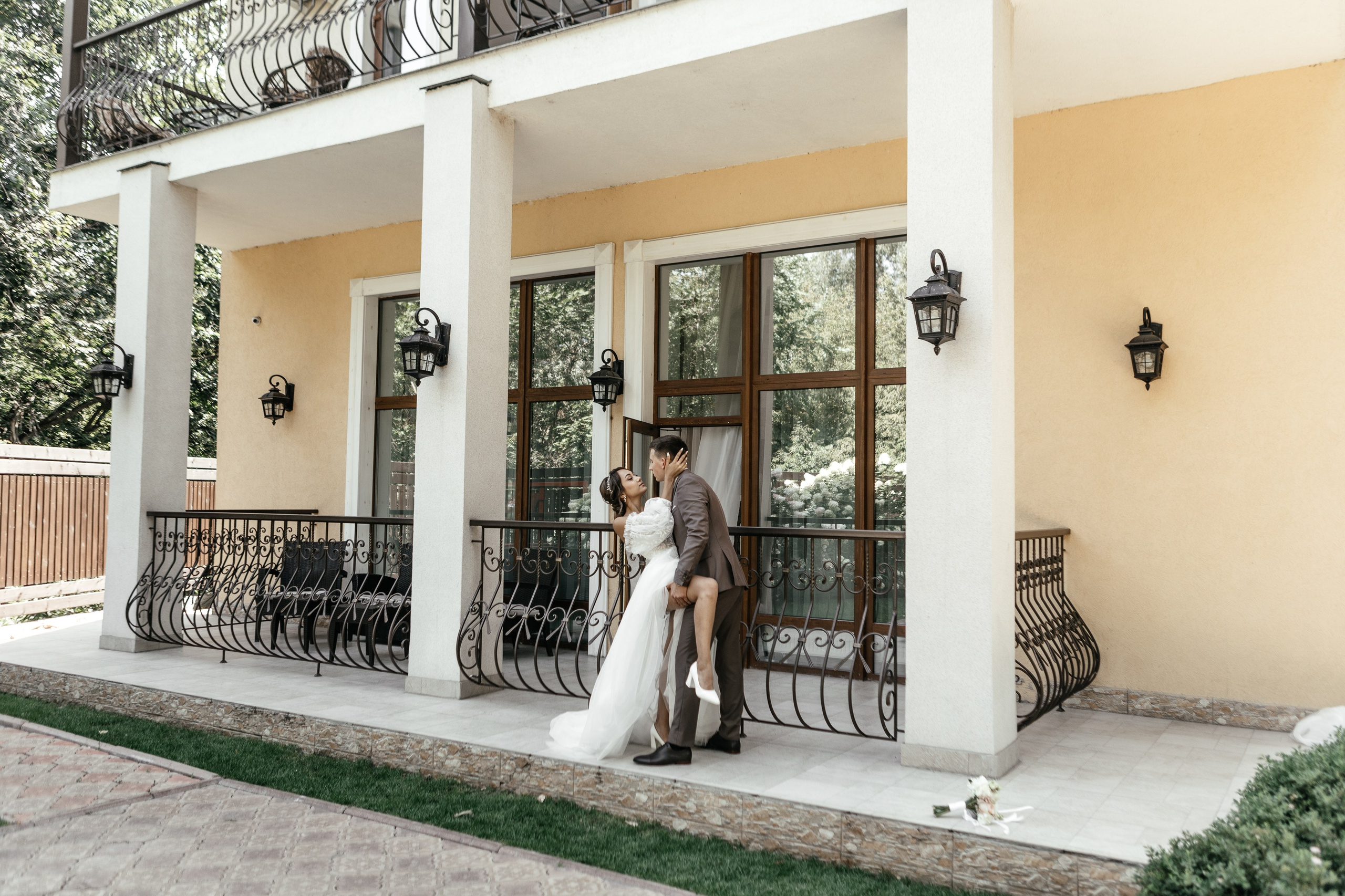 Свадебный фотограф Уфа — Руслан ГабдлисламовЖивые эмоции, красивые кадры, воспоминания на всю жизнь.Работаю по всей Республике Башкортоста. Свадебный фотограф Уфа Руслан Габдлисламов