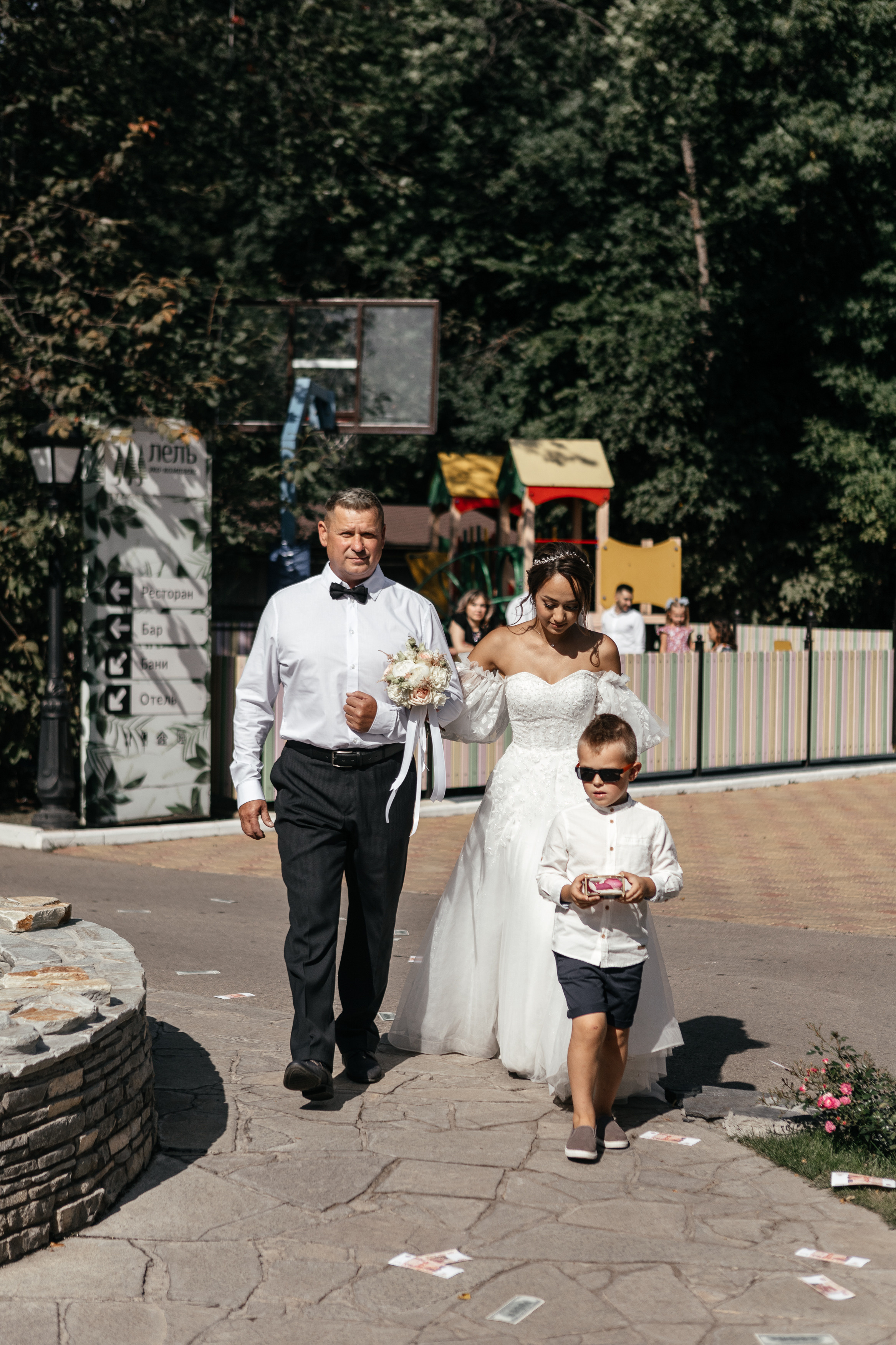 Свадебный фотограф Уфа — Руслан ГабдлисламовЖивые эмоции, красивые кадры, воспоминания на всю жизнь.Работаю по всей Республике Башкортоста. Свадебный фотограф Уфа Руслан Габдлисламов