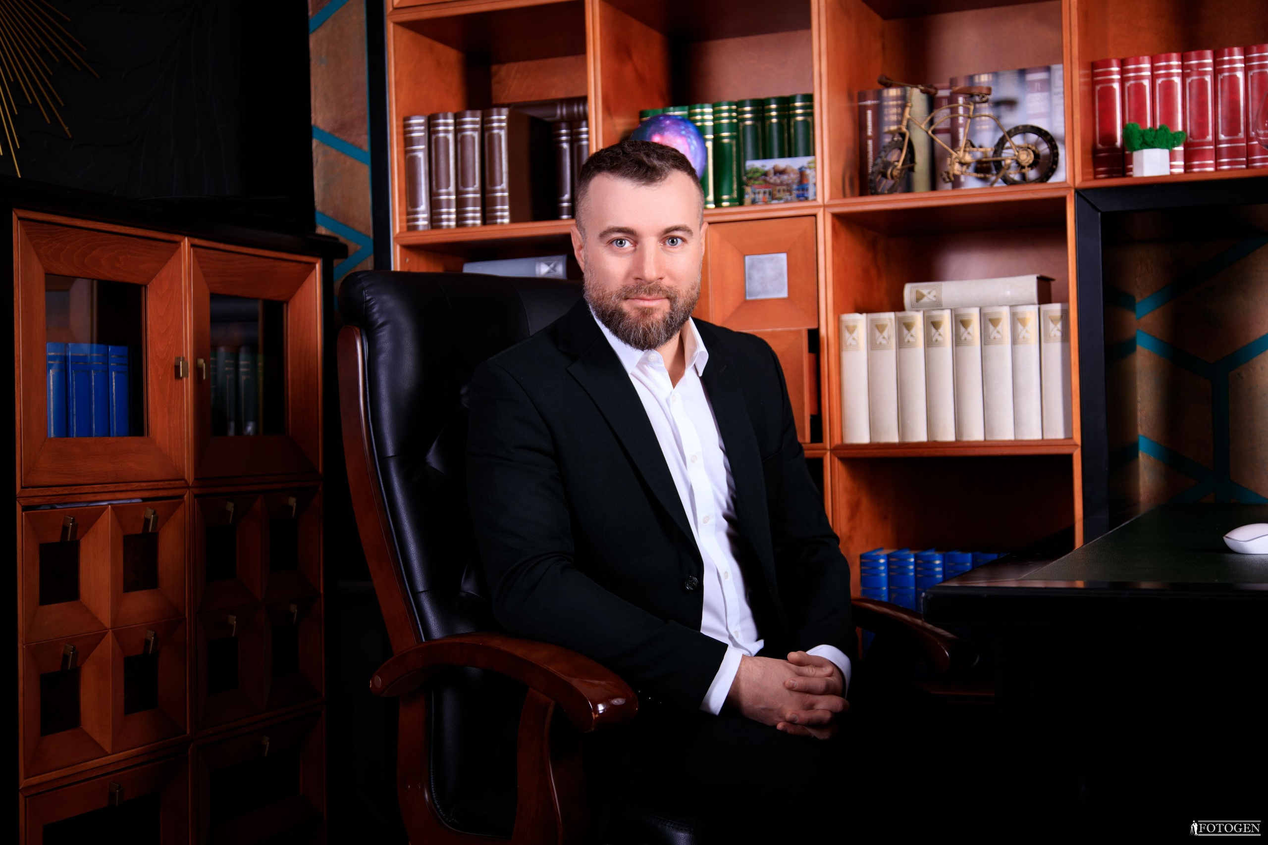 Пример мужской фотосессии STANDART 60 Минут | Бизнес Fotogen. Интерьерная фотостудия FOTOGEN г. Краснодар