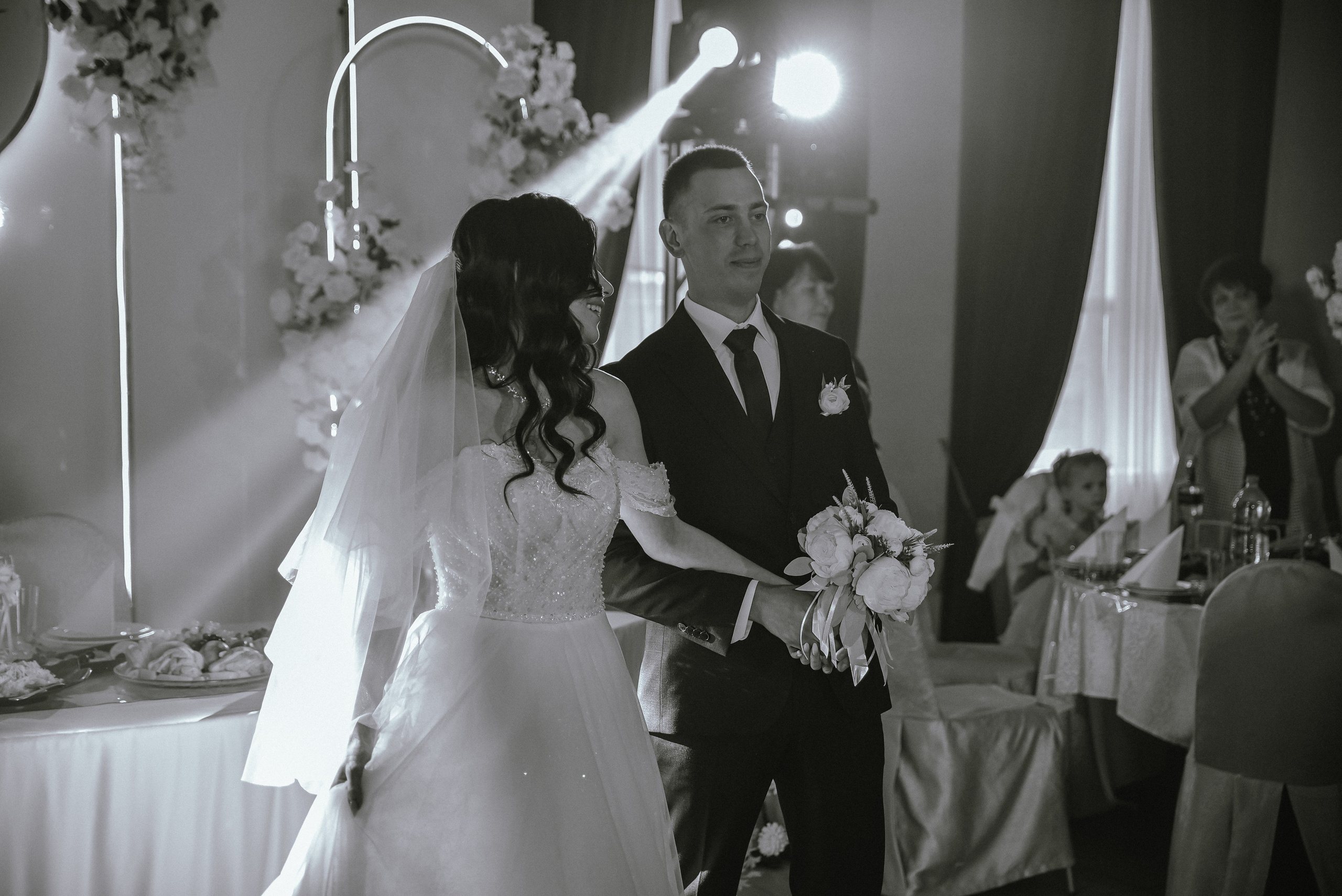 Её букет нежности. Стильный репортаж и кадры как в кино